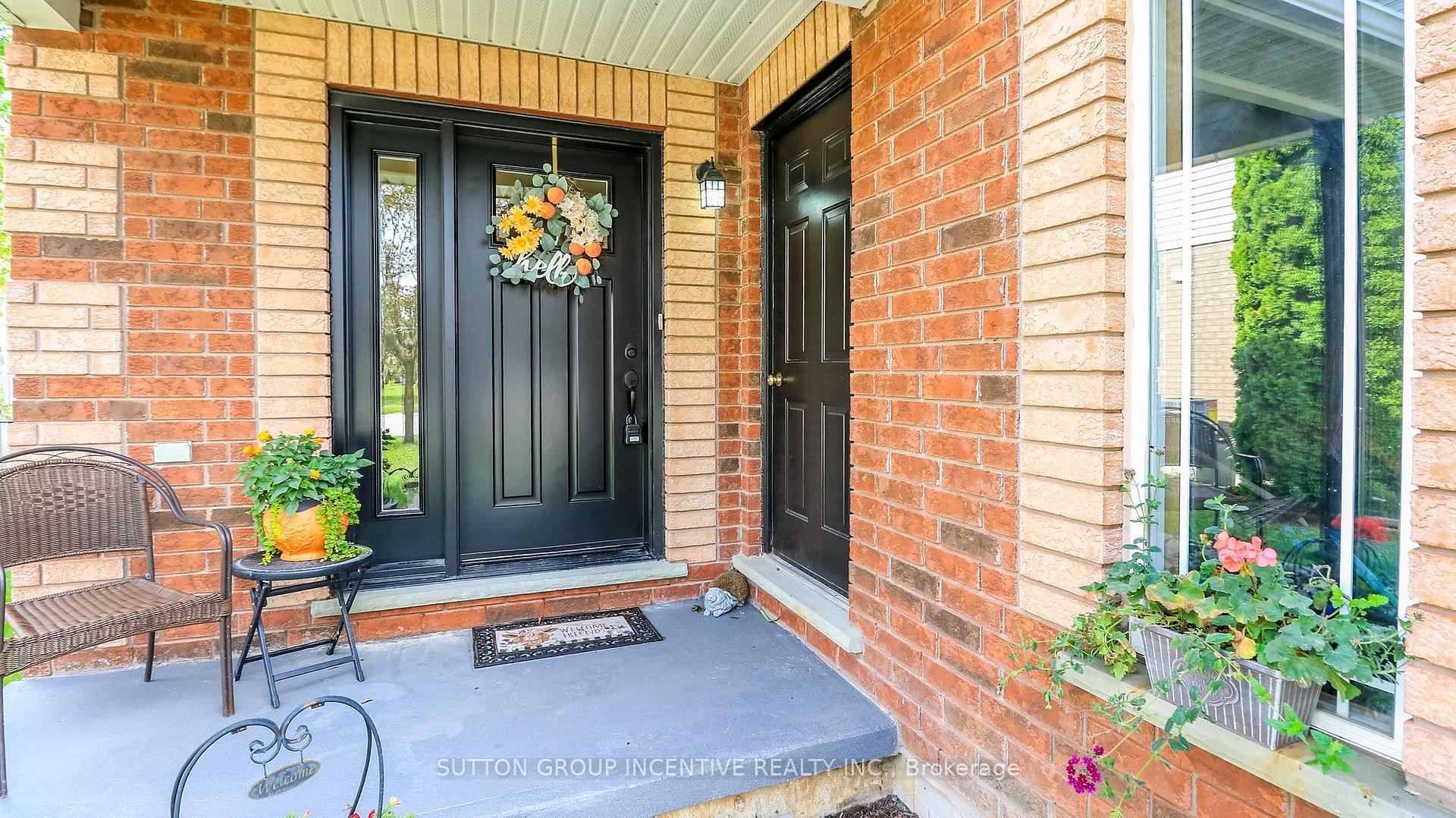Photo 2 of 152 Julia Crescent, Orillia — HOMEH