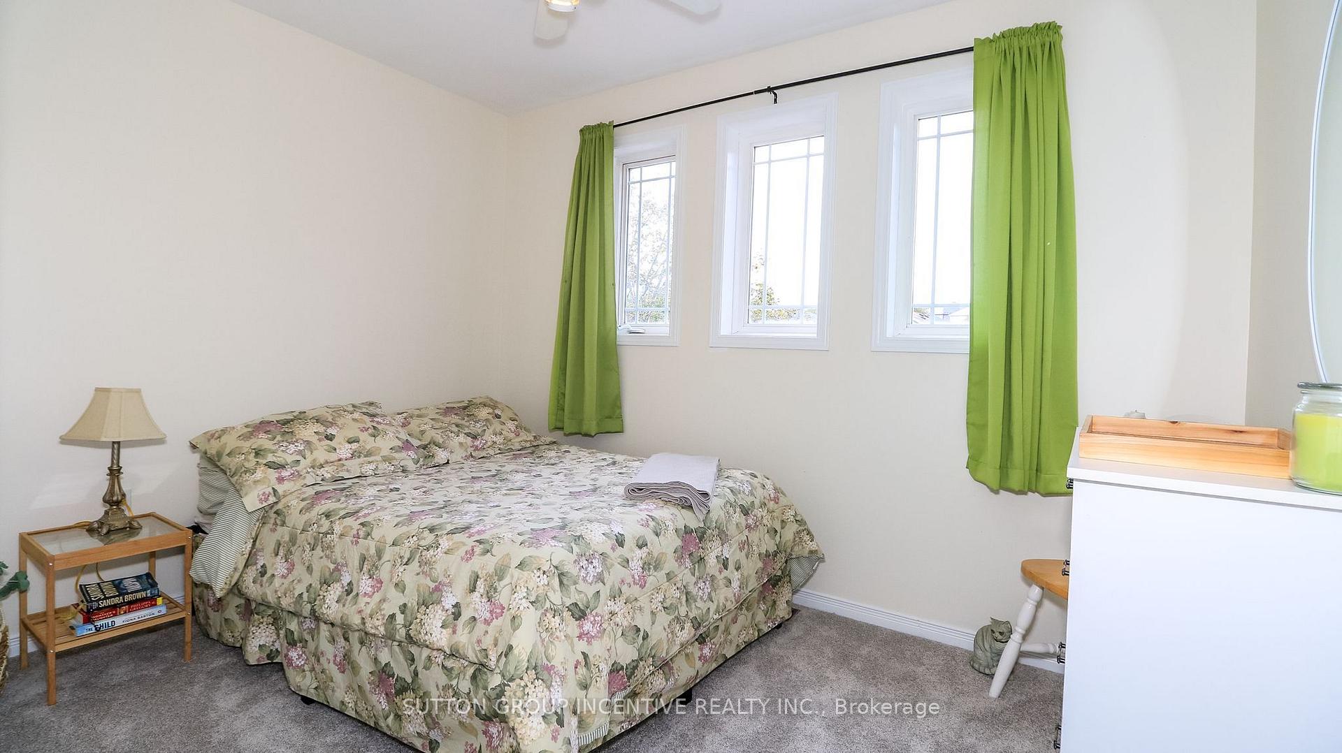 Photo 10 of 152 Julia Crescent, Orillia — HOMEH