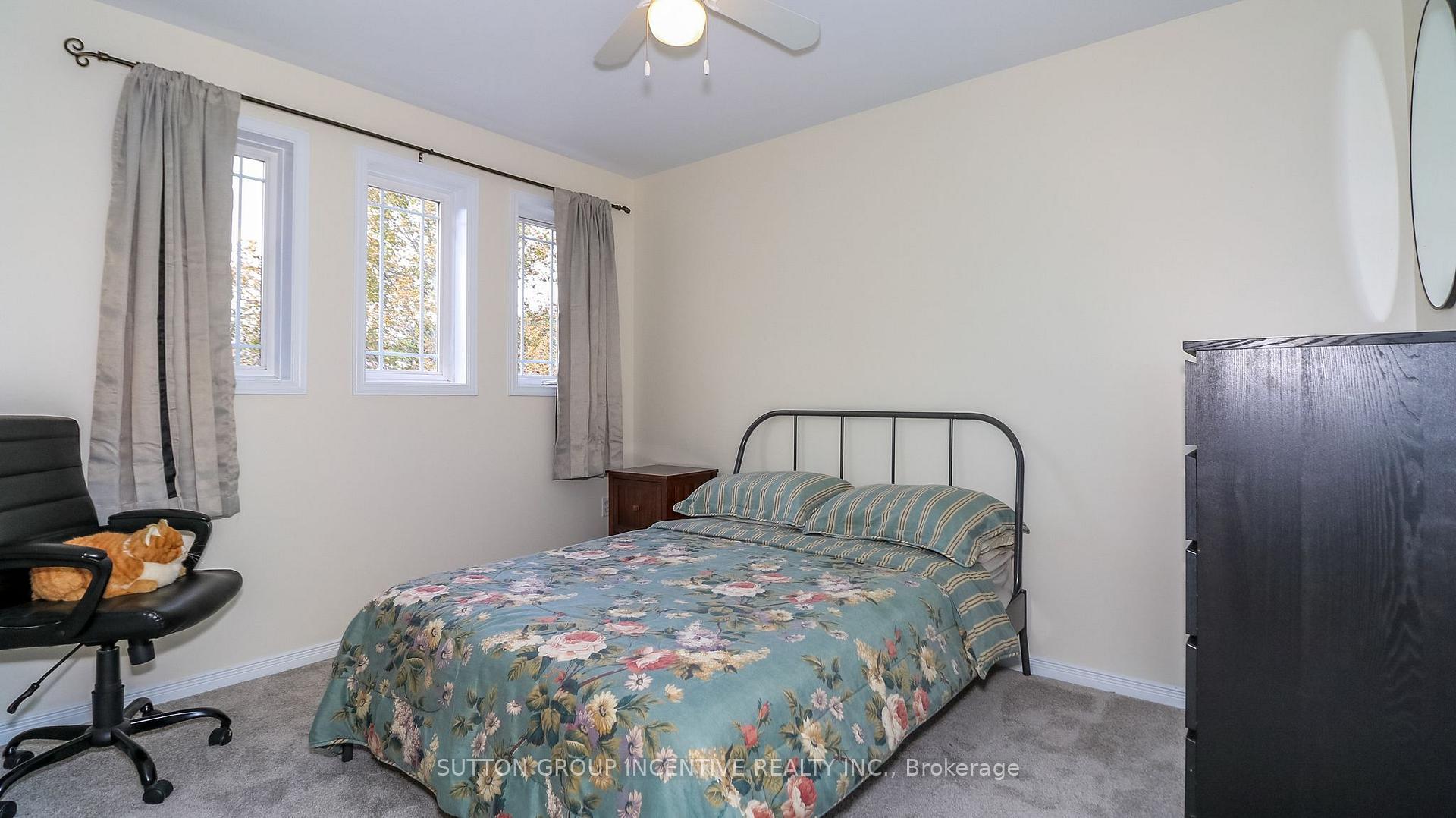 Photo 11 of 152 Julia Crescent, Orillia — HOMEH