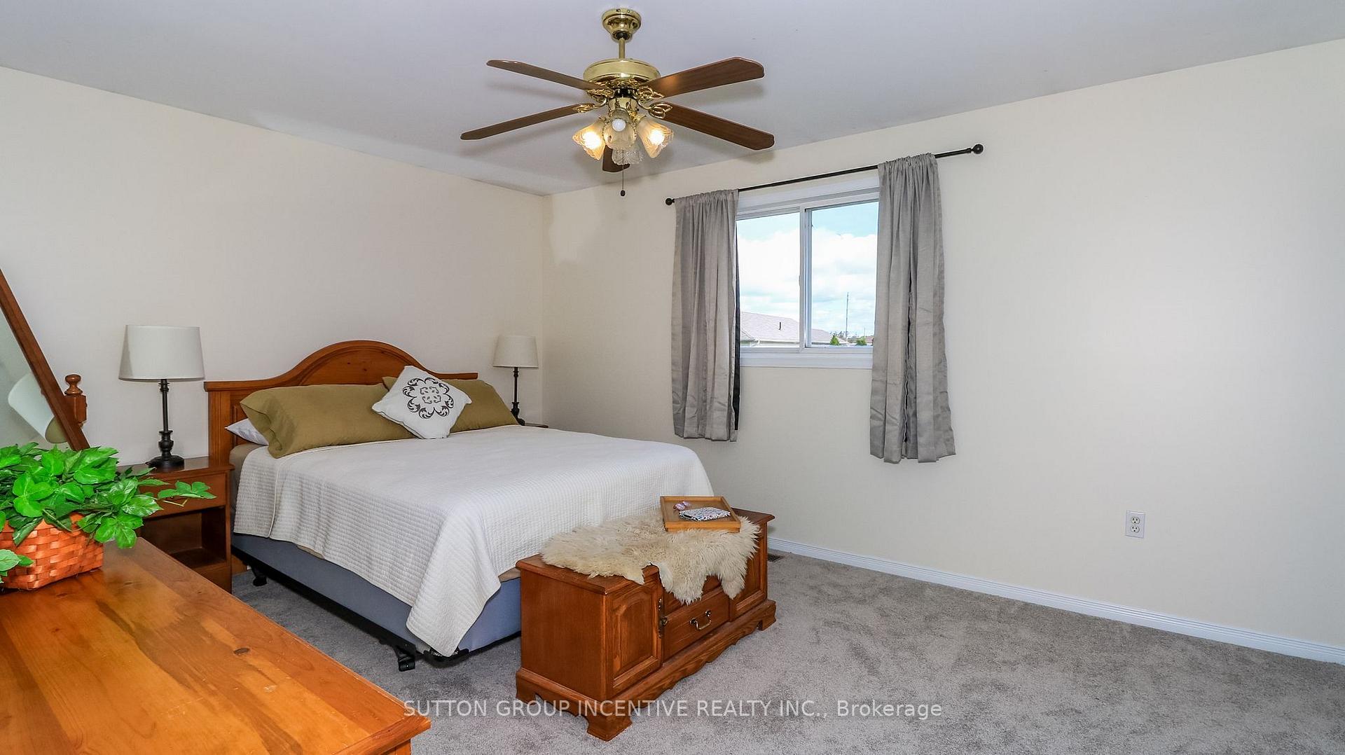 Photo 14 of 152 Julia Crescent, Orillia — HOMEH