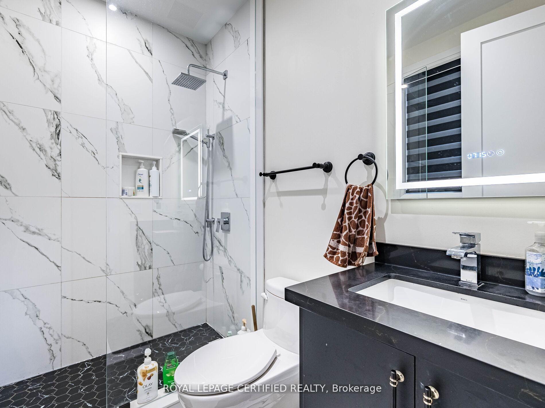 Photo 23 of 3081 Grenville Drive, Mississauga, Cooksville — HOMEH