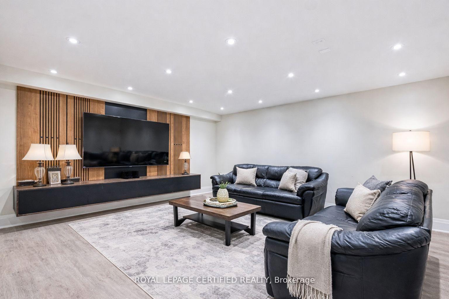 Photo 30 of 3081 Grenville Drive, Mississauga, Cooksville — HOMEH