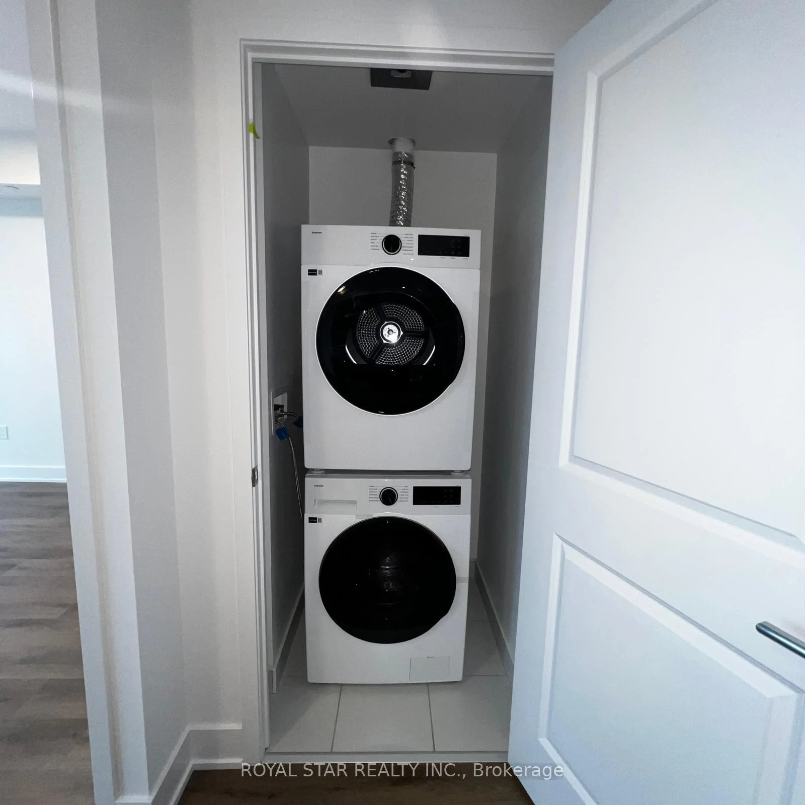 Photo 8 of Unit 1402A, 115 Nipissing Road, Milton, Timberlea — HOMEH