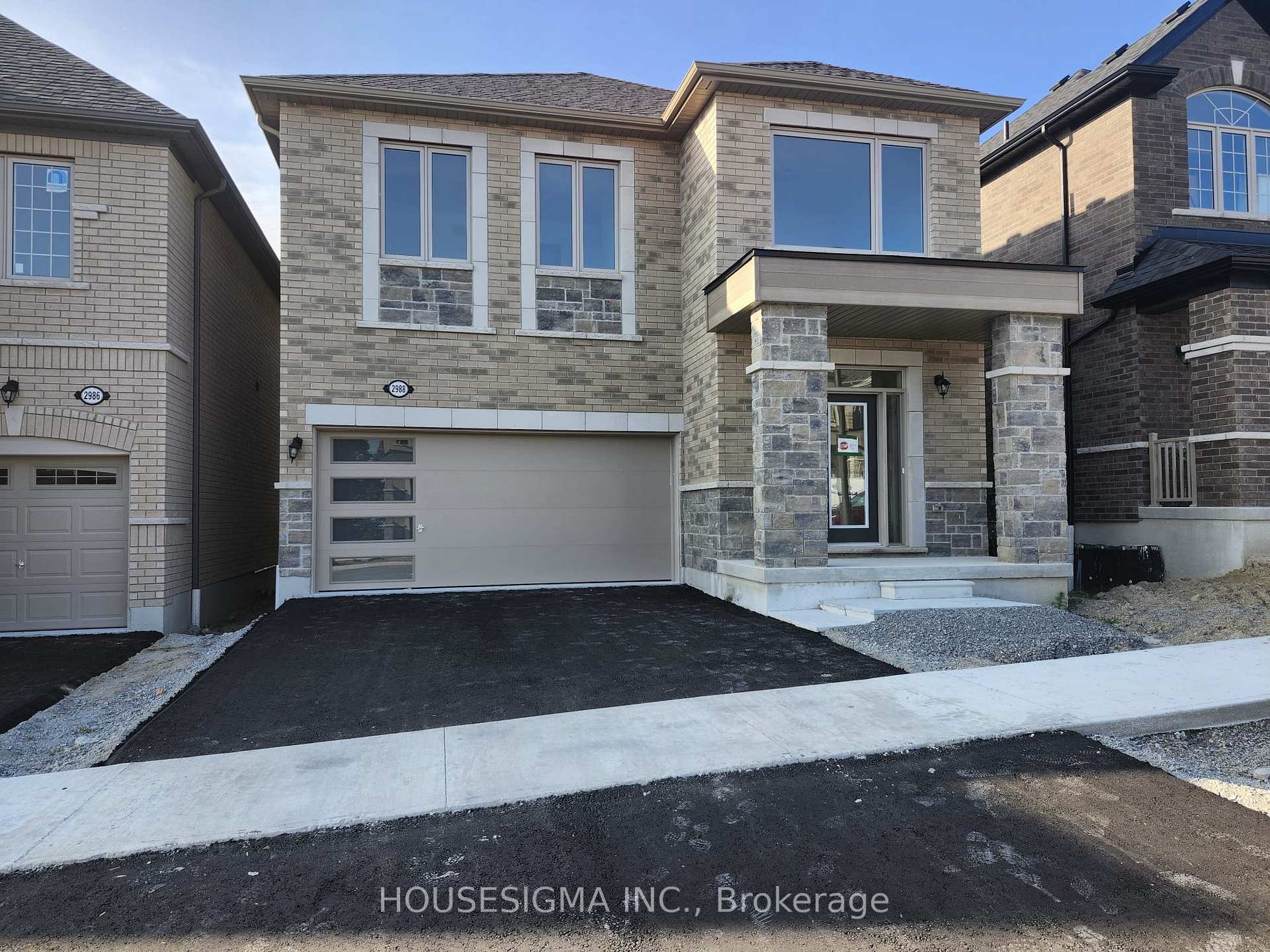 Photo 1 of 2988 Zenith Parkway, Pickering, Rural Pickering — HOMEH