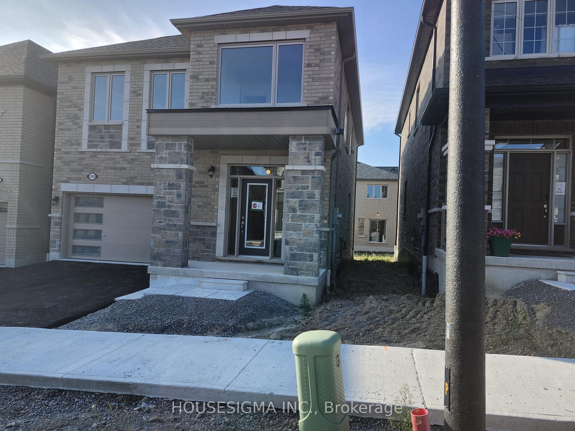 Photo 2 of 2988 Zenith Parkway, Pickering, Rural Pickering — HOMEH