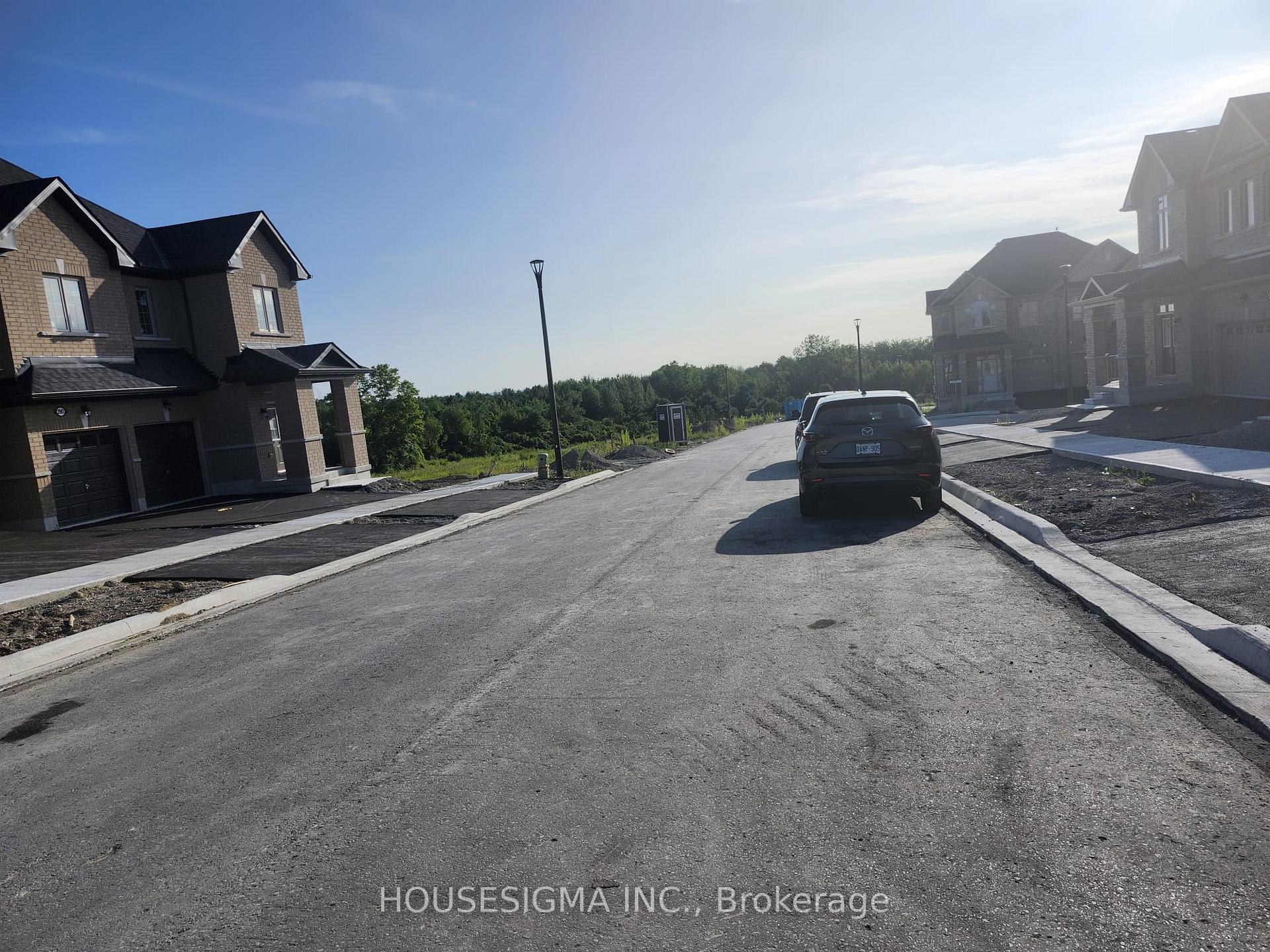 Photo 5 of 2988 Zenith Parkway, Pickering, Rural Pickering — HOMEH
