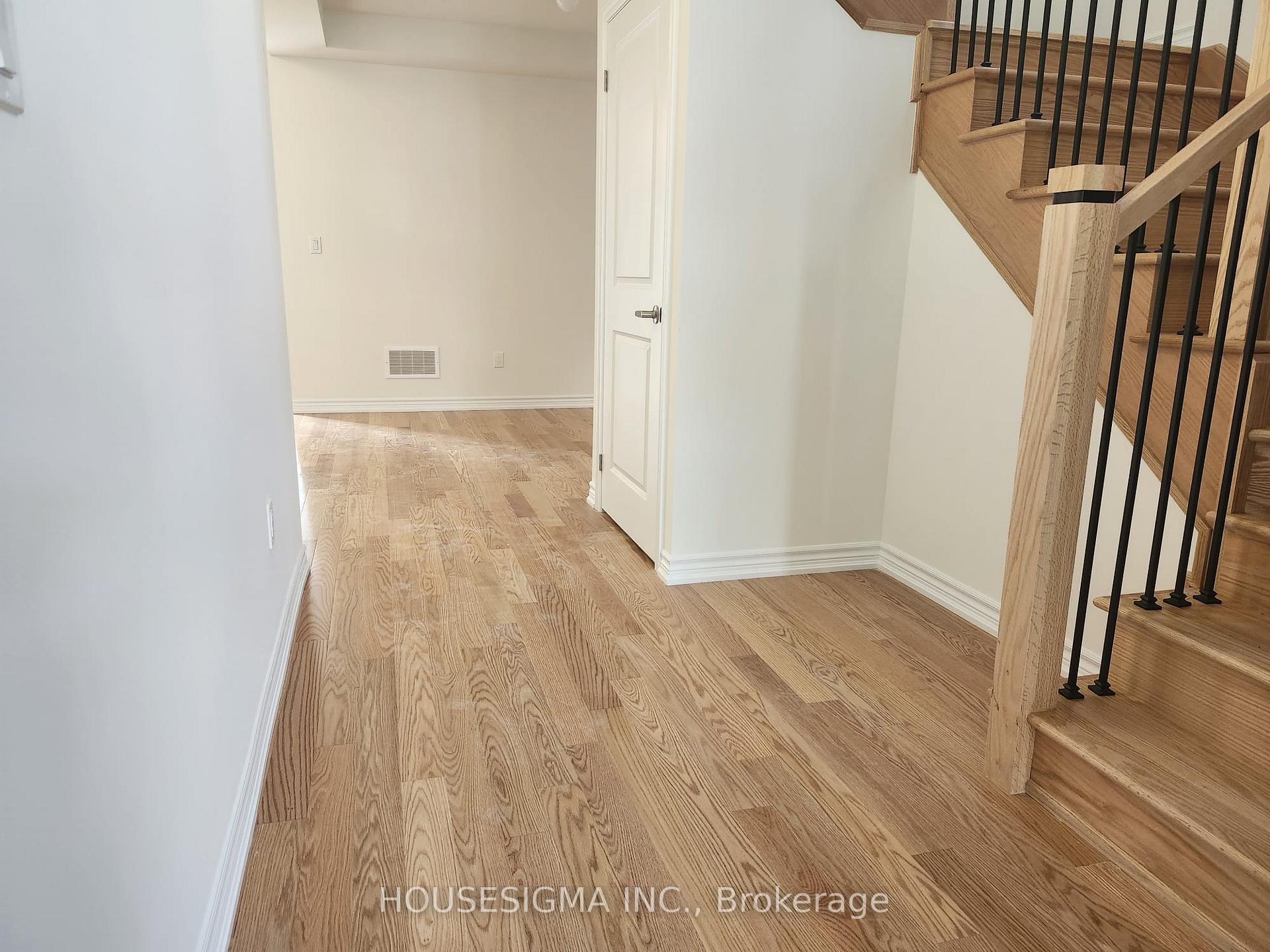Photo 12 of 2988 Zenith Parkway, Pickering, Rural Pickering — HOMEH