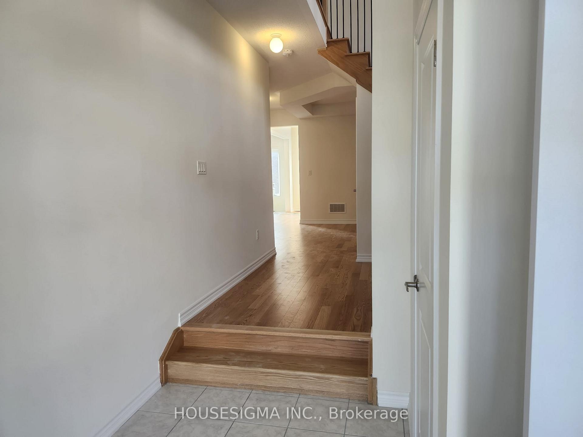 Photo 13 of 2988 Zenith Parkway, Pickering, Rural Pickering — HOMEH