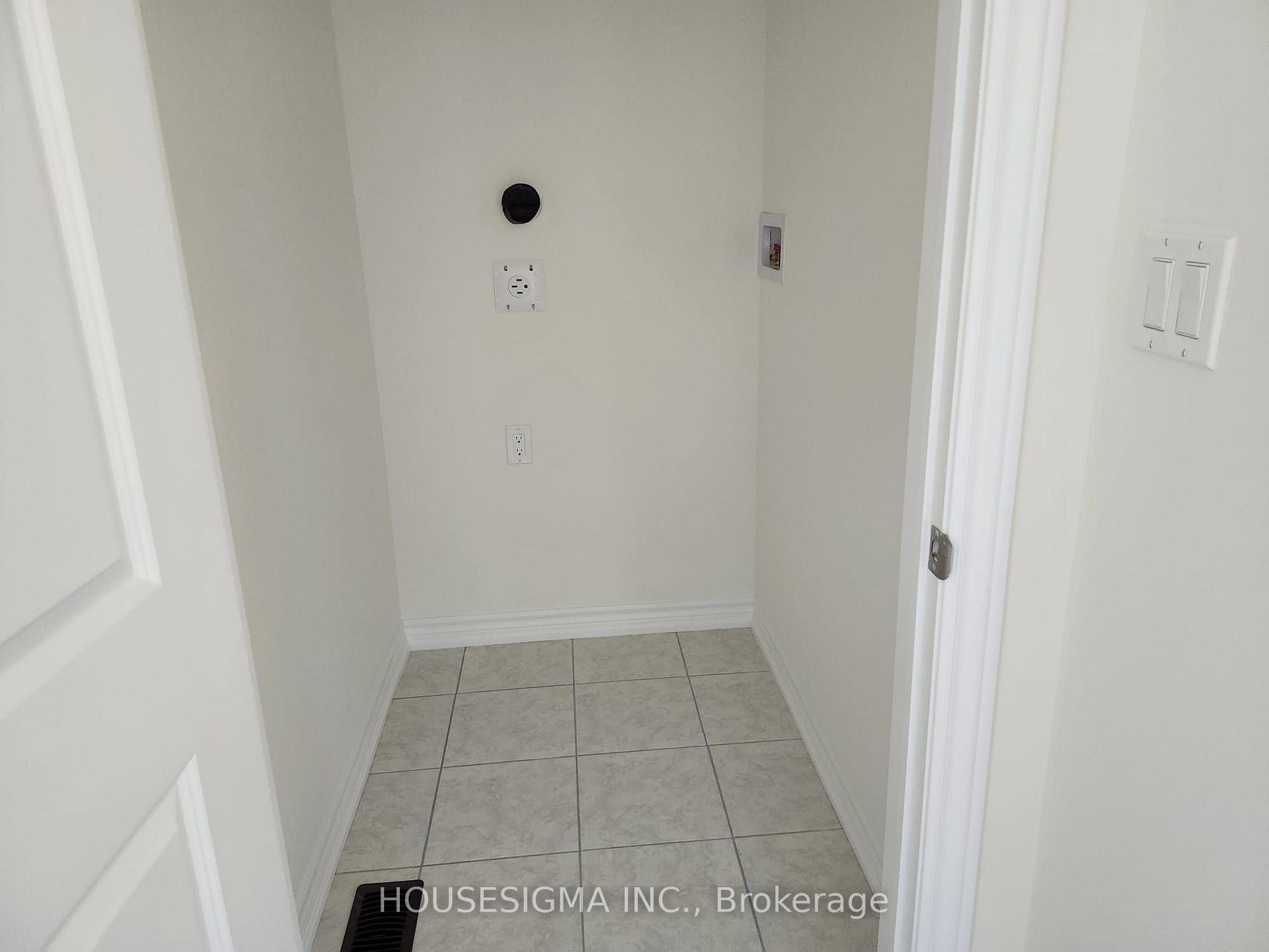 Photo 23 of 2988 Zenith Parkway, Pickering, Rural Pickering — HOMEH