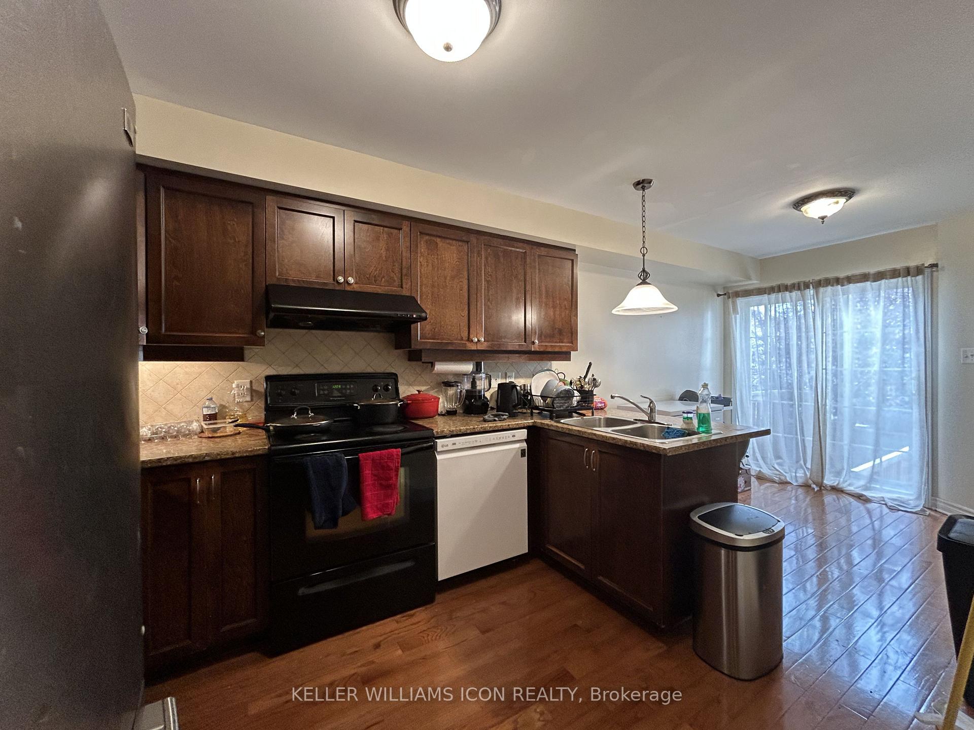 Photo 3 of 131 Goldwood Private, Ottawa, Barrhaven - Stonebridge — HOMEH