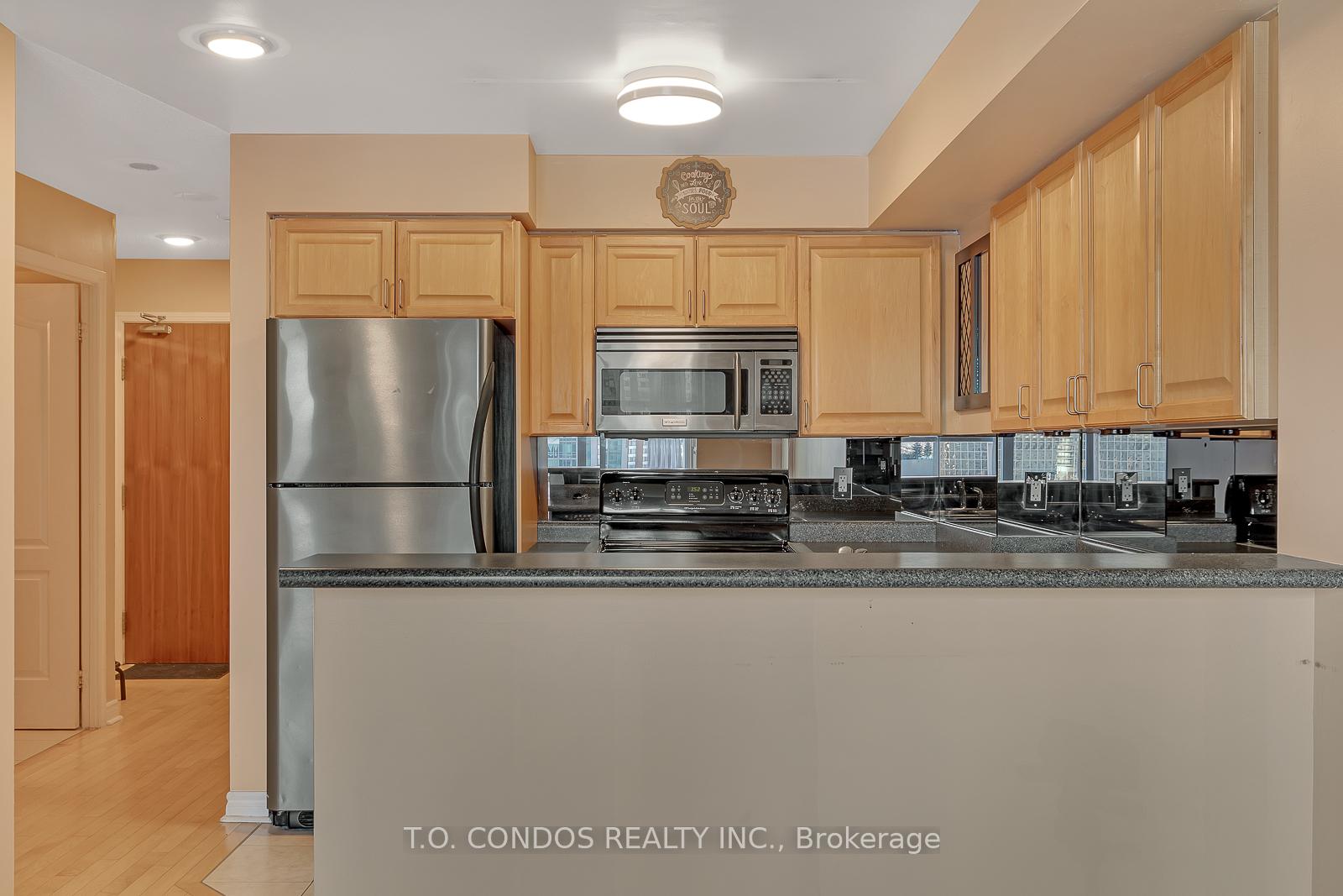 Photo 7 of Unit 906, 33 Elm Drive W, Mississauga, City Centre — HOMEH