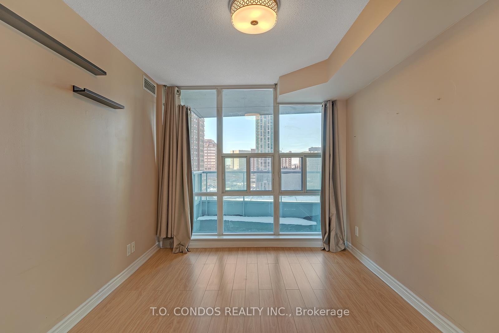 Photo 18 of Unit 906, 33 Elm Drive W, Mississauga, City Centre — HOMEH