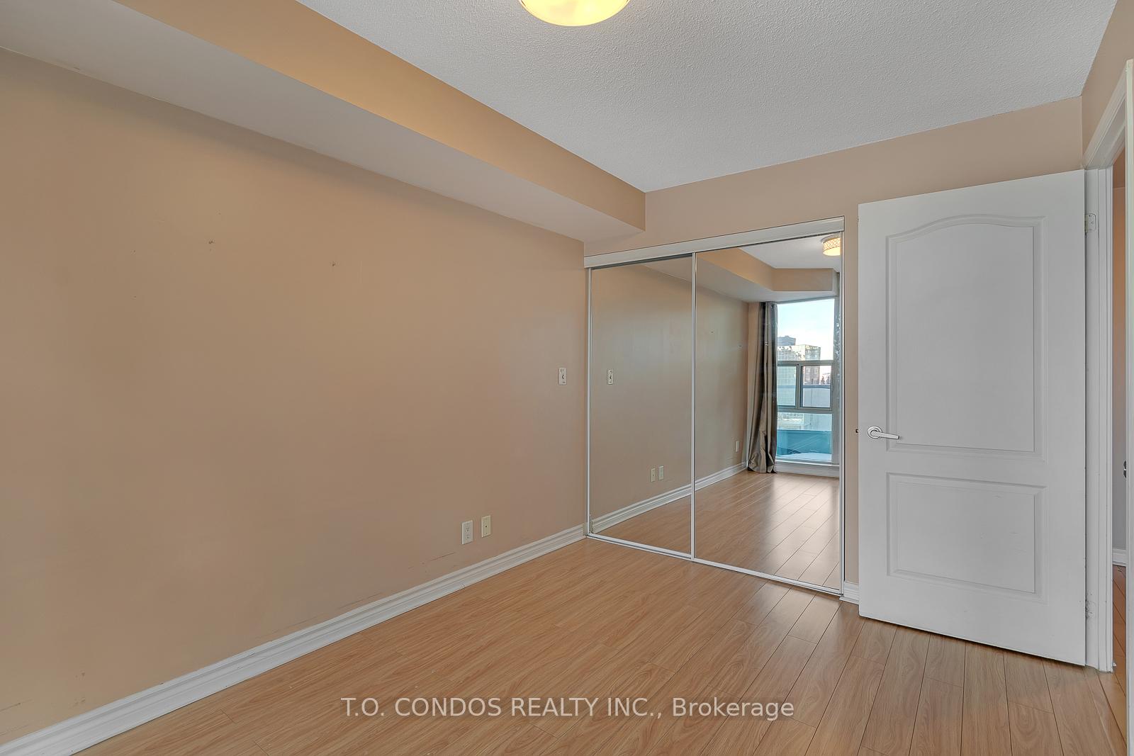 Photo 19 of Unit 906, 33 Elm Drive W, Mississauga, City Centre — HOMEH