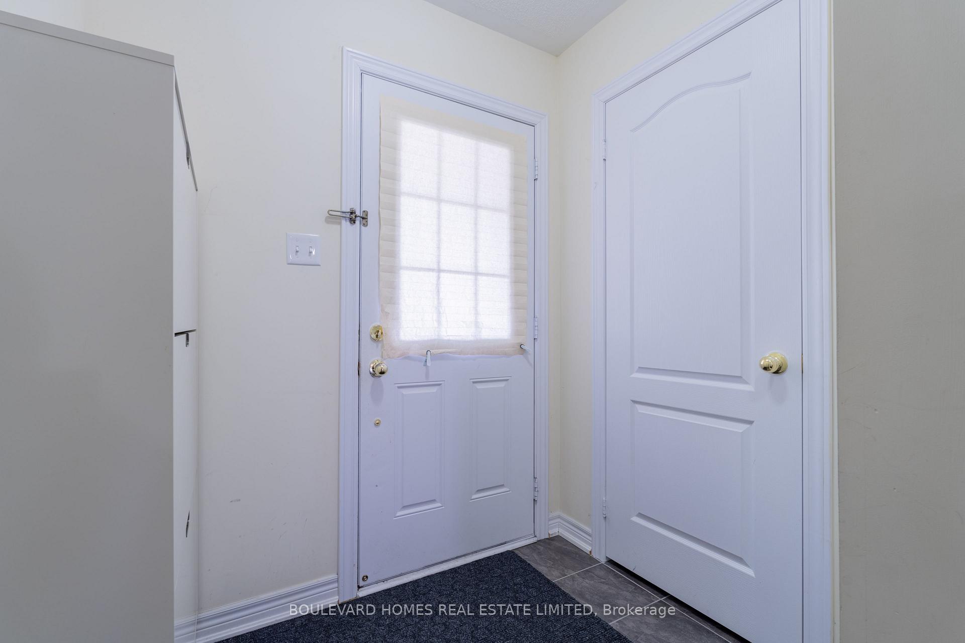 Photo 5 of 1518 Shepway Mews, Pickering, Duffin Heights — HOMEH