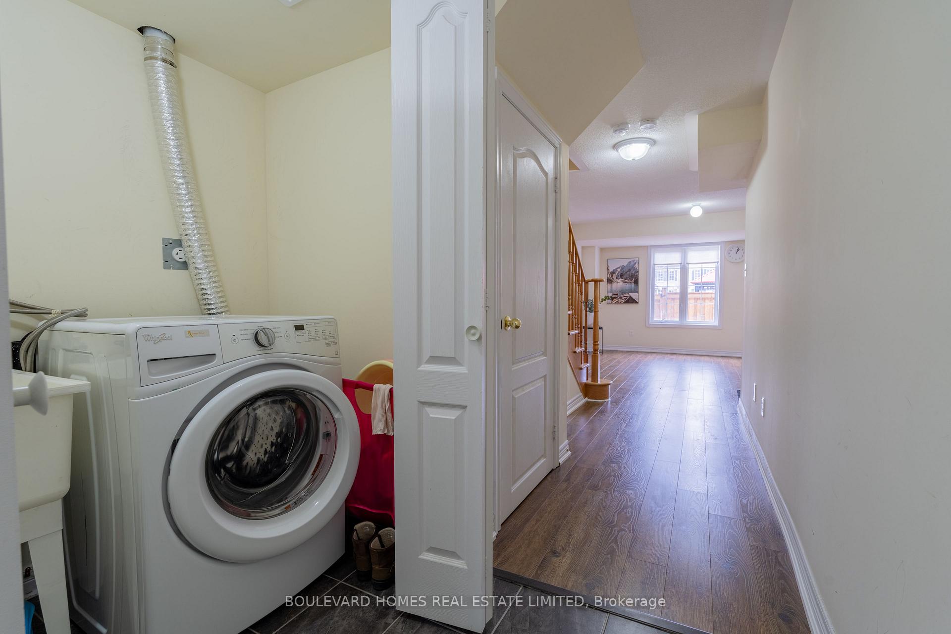 Photo 6 of 1518 Shepway Mews, Pickering, Duffin Heights — HOMEH