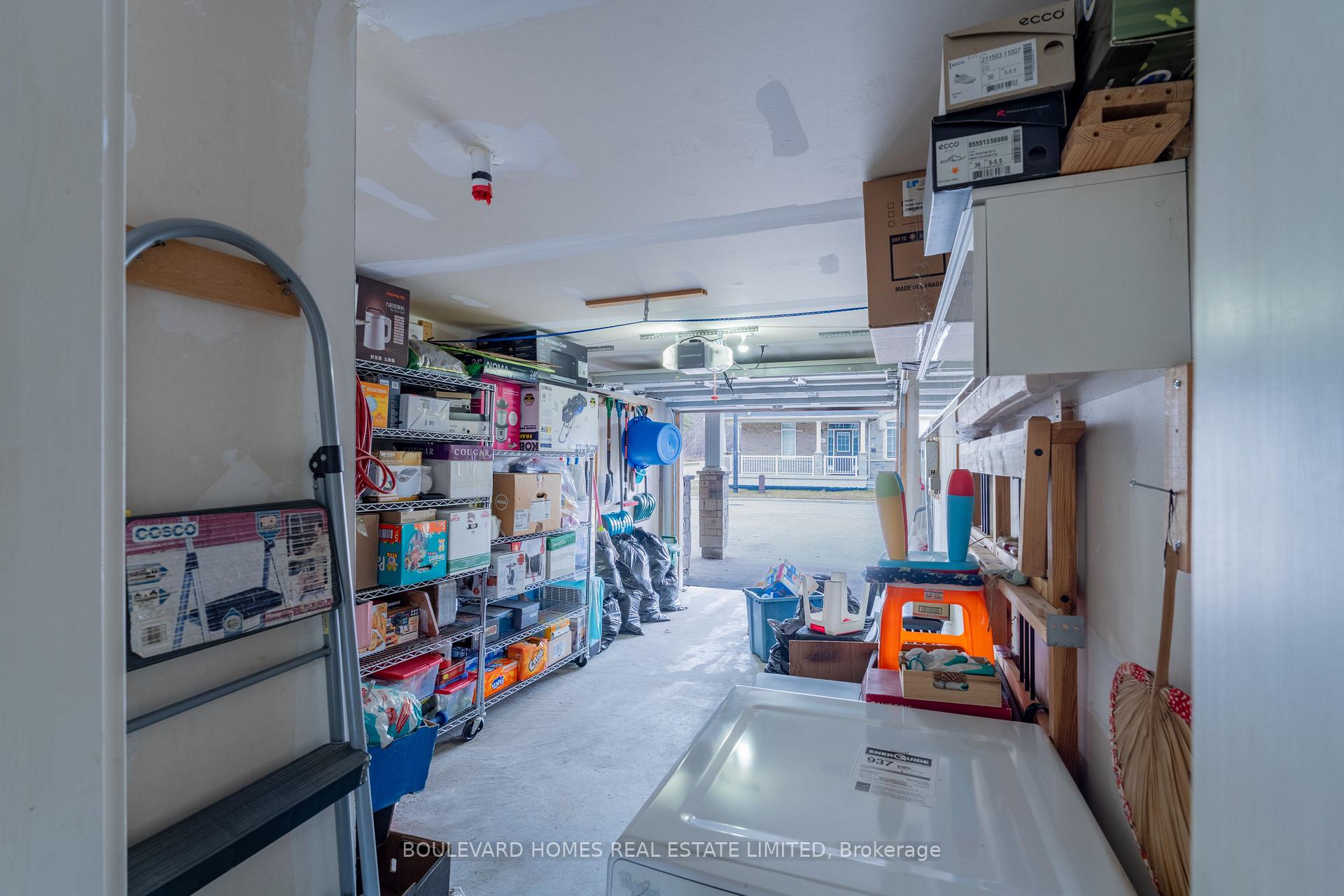 Photo 9 of 1518 Shepway Mews, Pickering, Duffin Heights — HOMEH