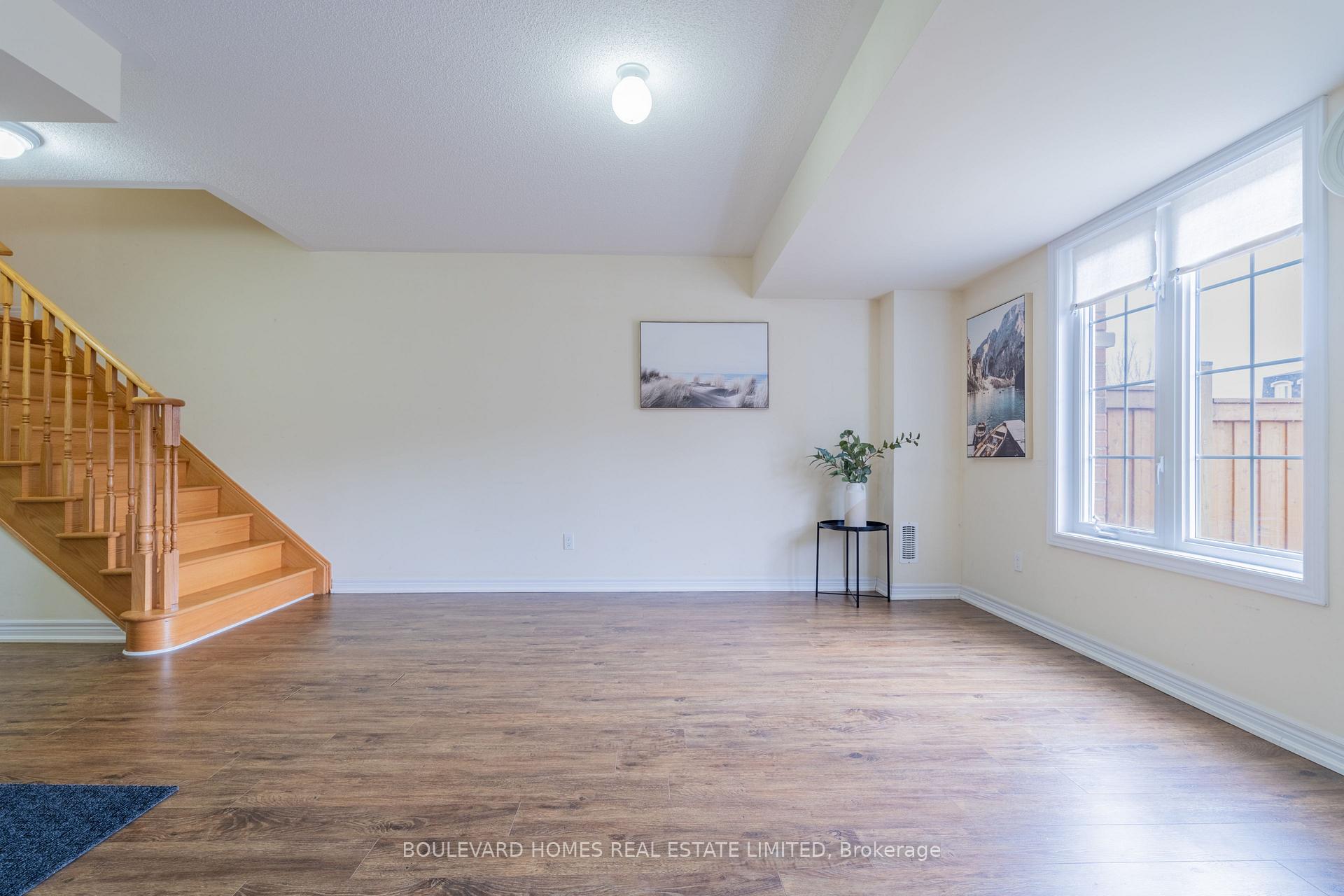 Photo 12 of 1518 Shepway Mews, Pickering, Duffin Heights — HOMEH