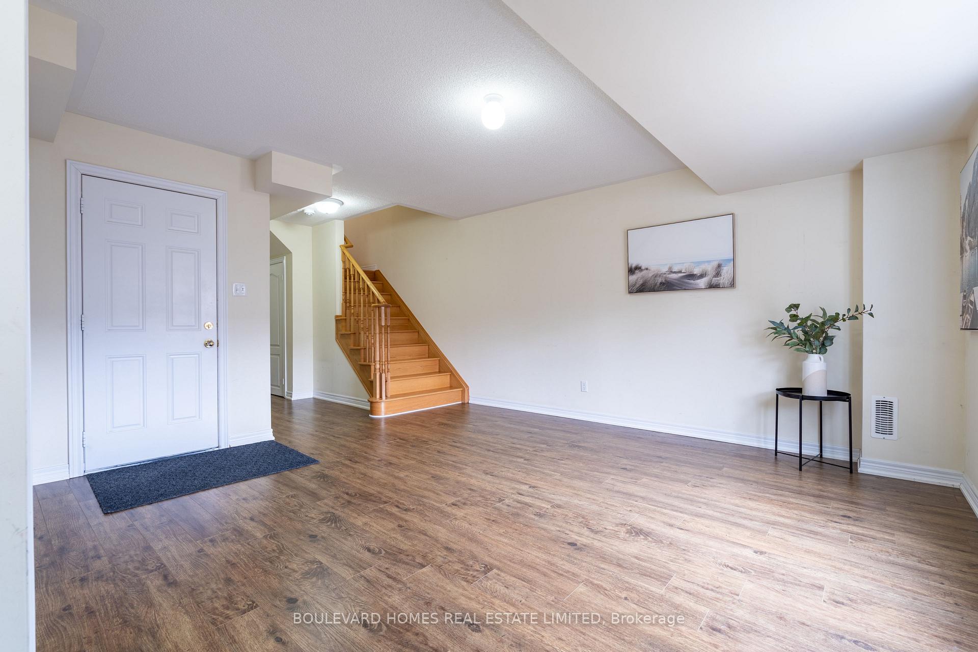 Photo 14 of 1518 Shepway Mews, Pickering, Duffin Heights — HOMEH