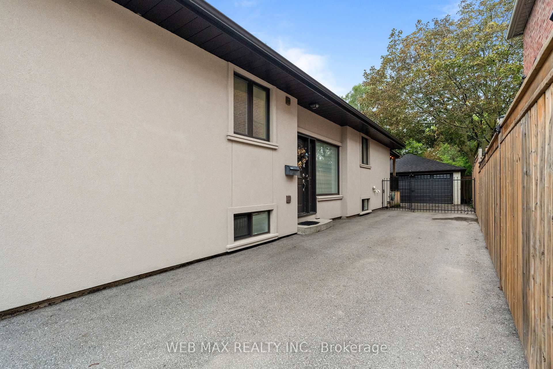 Photo 4 of 14 Howarth Avenue, Scarborough, Wexford-Maryvale — HOMEH