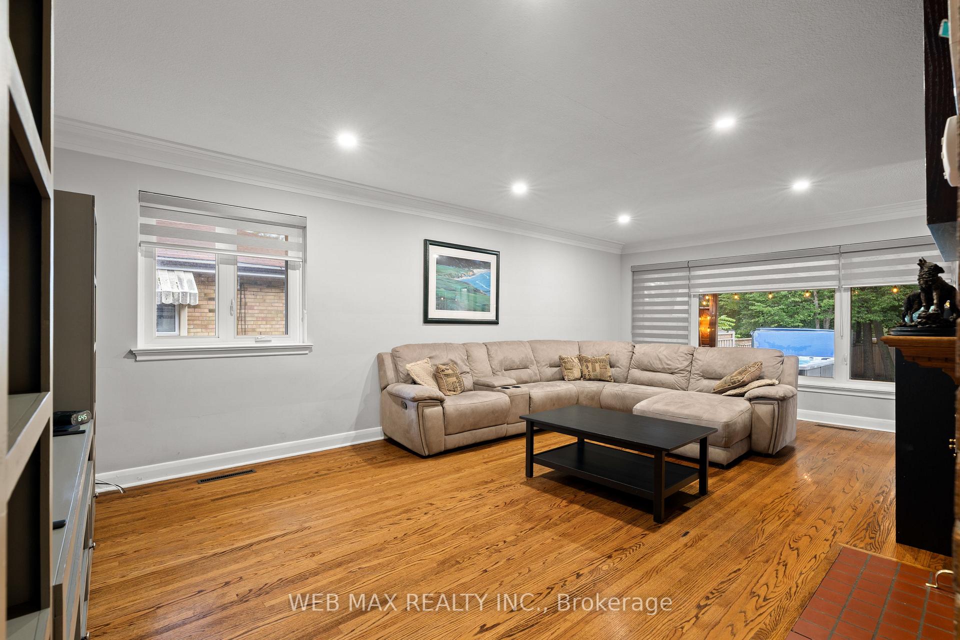 Photo 7 of 14 Howarth Avenue, Scarborough, Wexford-Maryvale — HOMEH