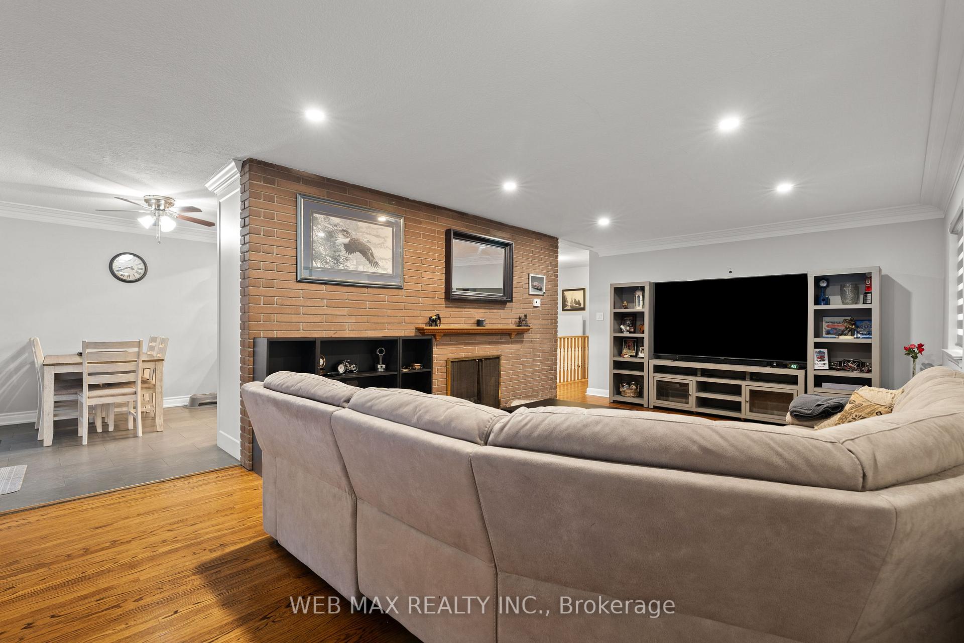 Photo 8 of 14 Howarth Avenue, Scarborough, Wexford-Maryvale — HOMEH