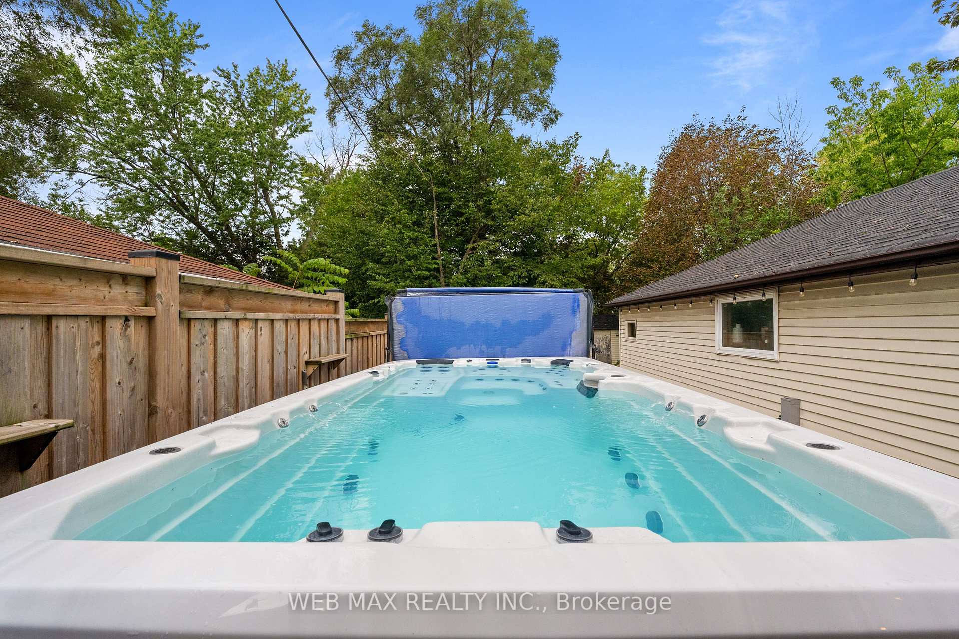 Photo 40 of 14 Howarth Avenue, Scarborough, Wexford-Maryvale — HOMEH