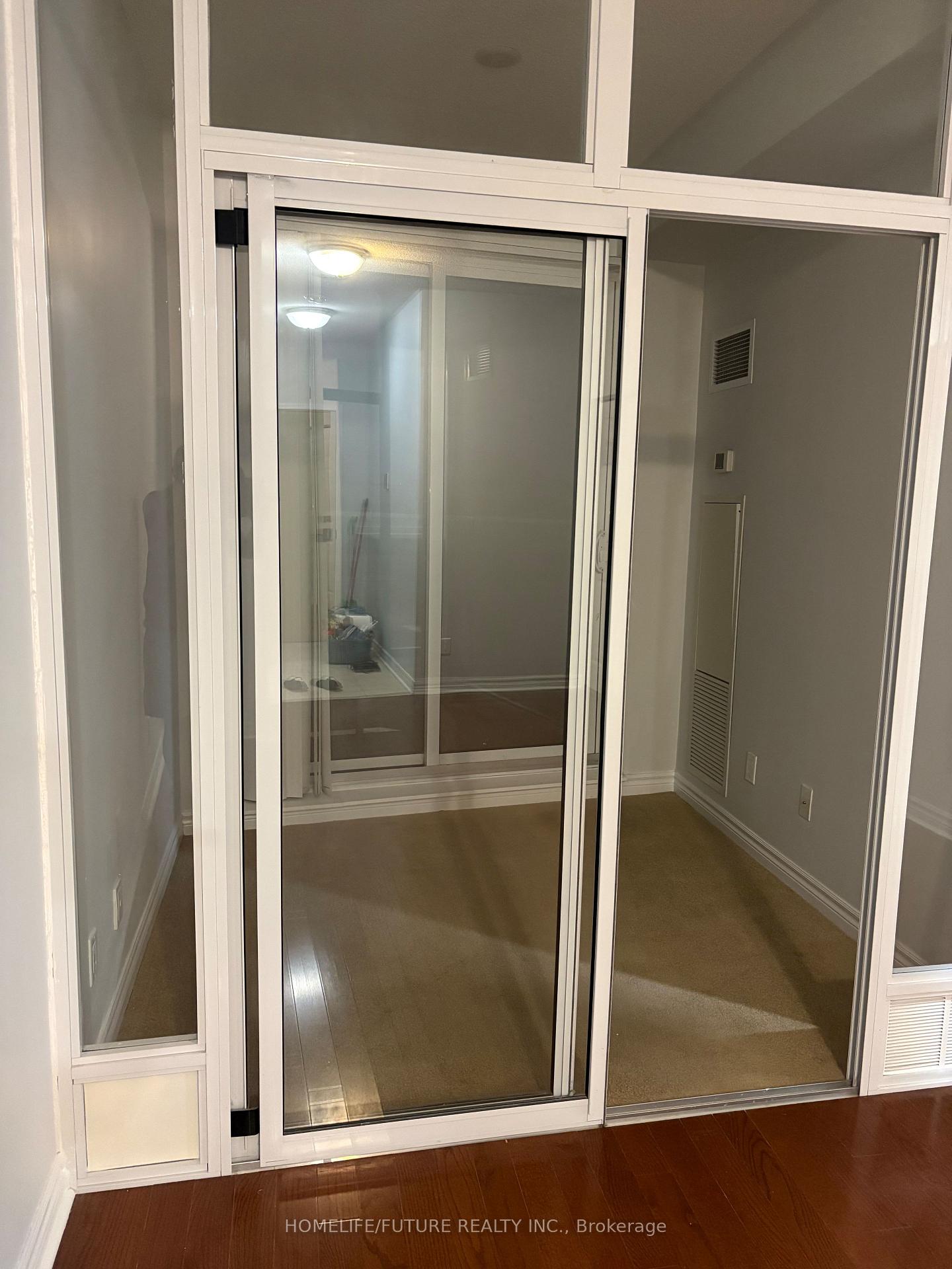 Photo 4 of Unit 415, 18 Holmes Avenue, North York, Willowdale East — HOMEH