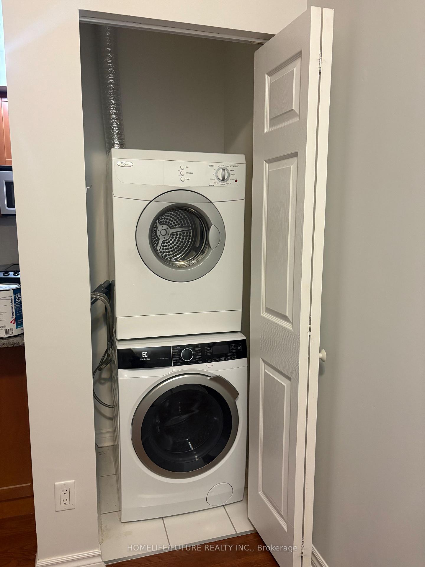 Photo 14 of Unit 415, 18 Holmes Avenue, North York, Willowdale East — HOMEH
