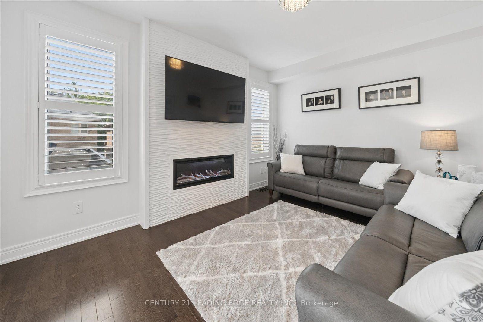Photo 11 of 109 Ben Sinclair Avenue, East Gwillimbury, Queensville — HOMEH