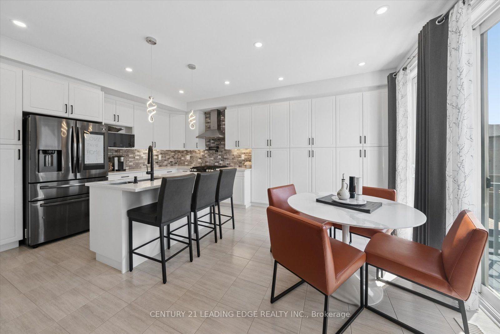 Photo 13 of 109 Ben Sinclair Avenue, East Gwillimbury, Queensville — HOMEH