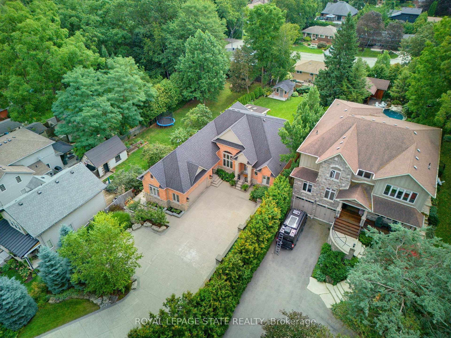 Photo 2 of 56 Academy Street, Hamilton, Ancaster — HOMEH
