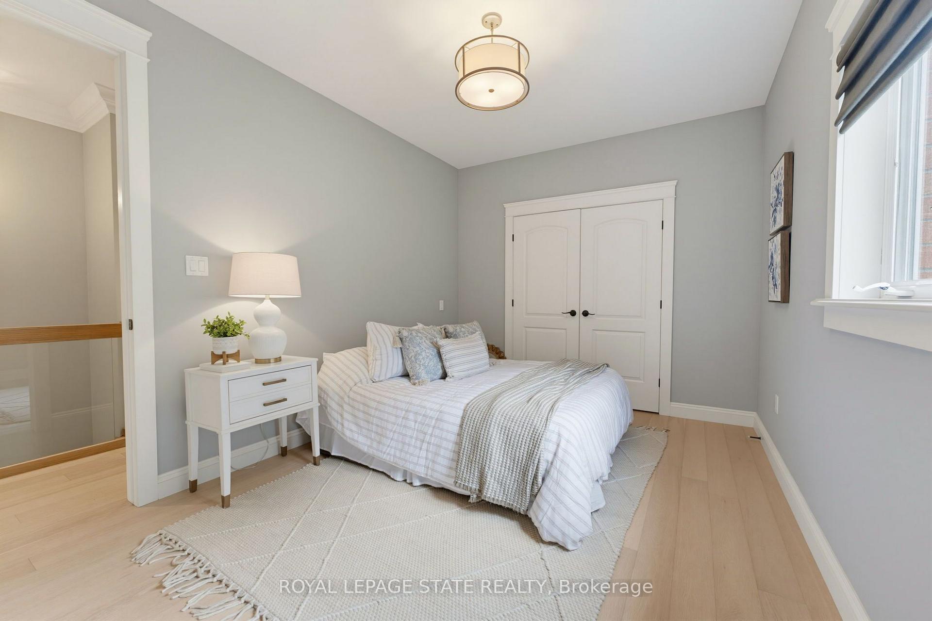 Photo 37 of 56 Academy Street, Hamilton, Ancaster — HOMEH