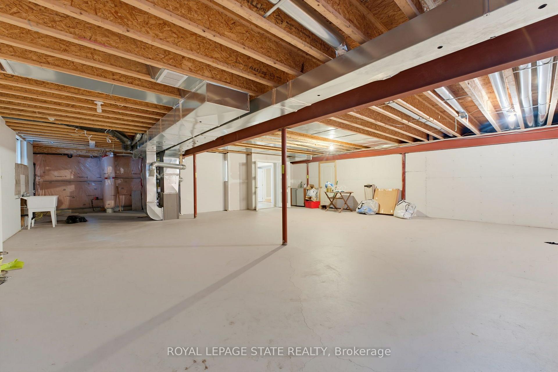 Photo 45 of 56 Academy Street, Hamilton, Ancaster — HOMEH