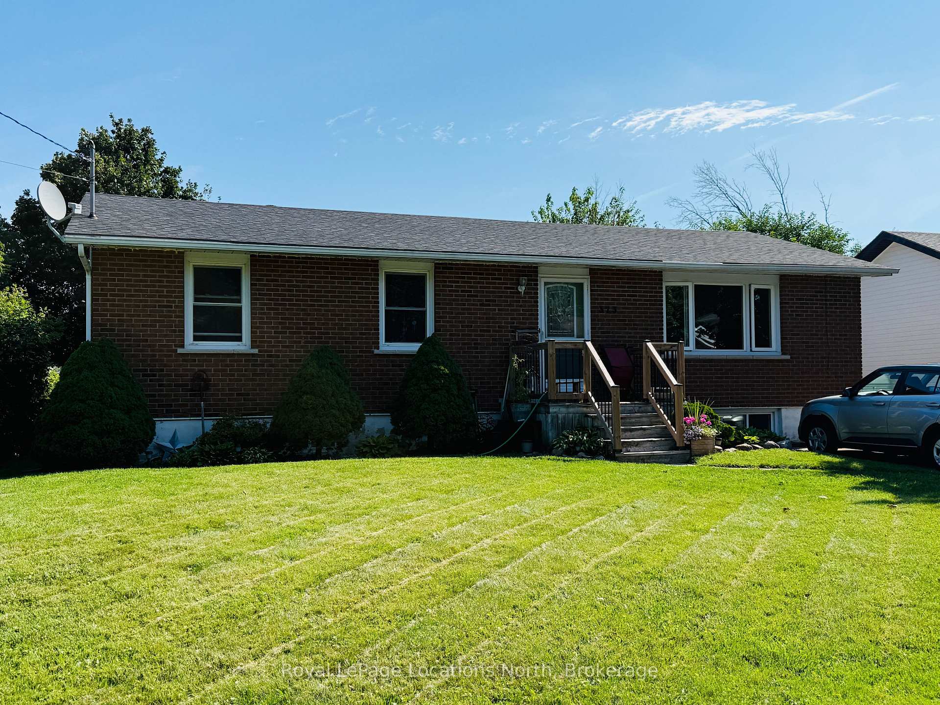 Front of Unit Unit B, 373 Peel Street