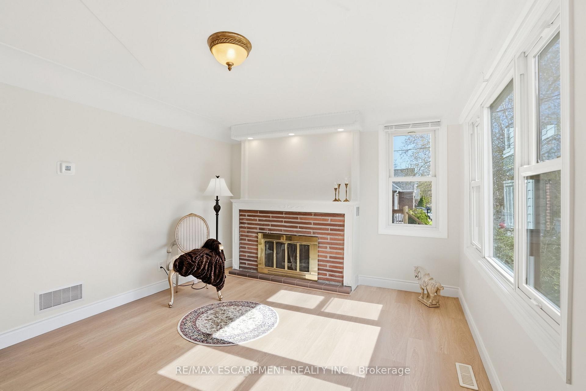 Photo 5 of 894 Garth Street, Hamilton, Westcliffe — HOMEH