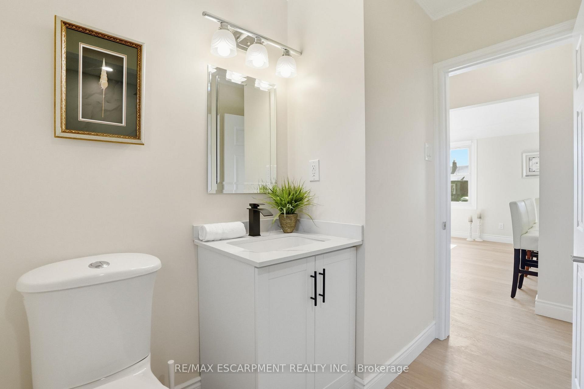 Photo 15 of 894 Garth Street, Hamilton, Westcliffe — HOMEH