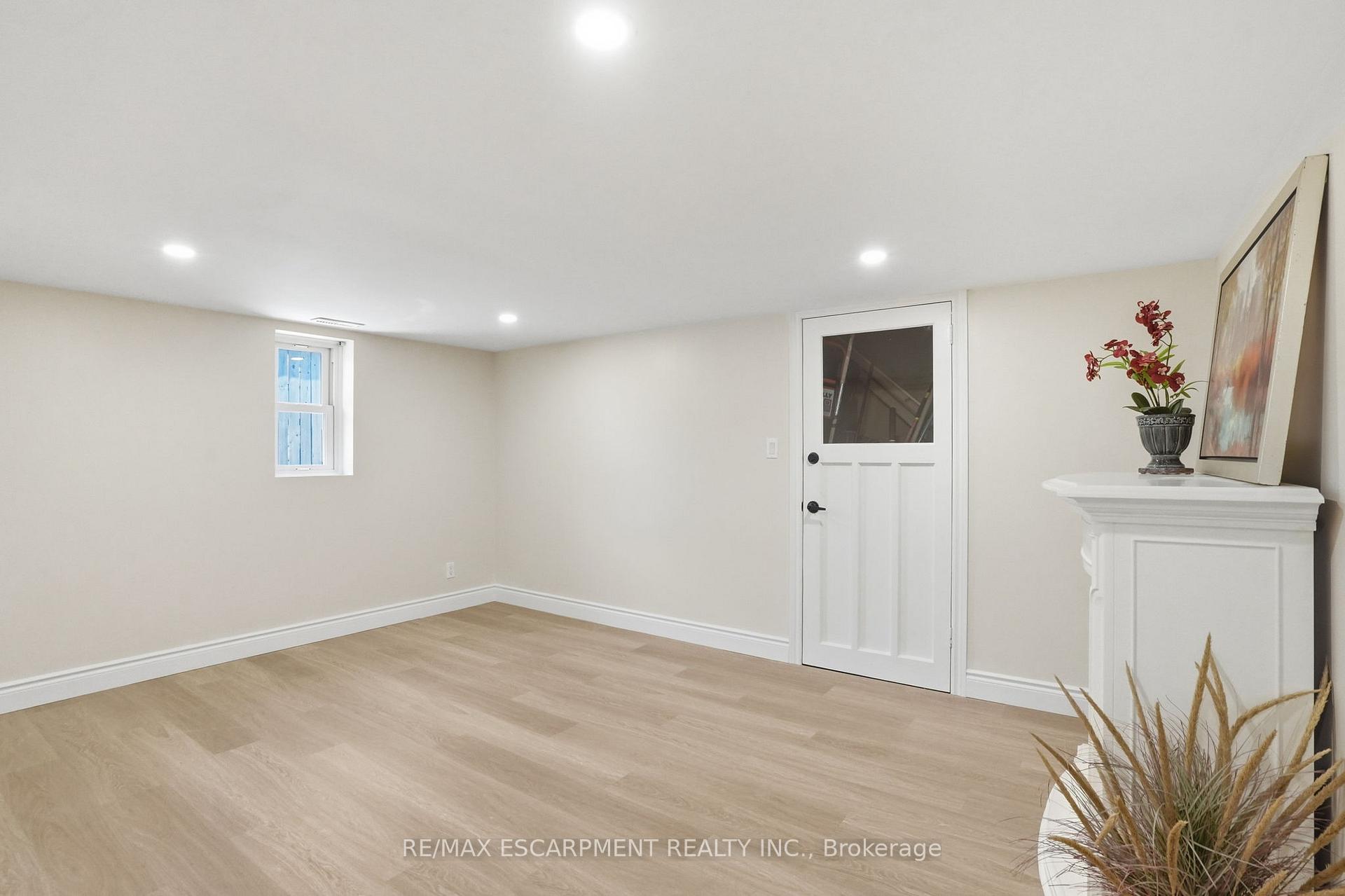 Photo 25 of 894 Garth Street, Hamilton, Westcliffe — HOMEH