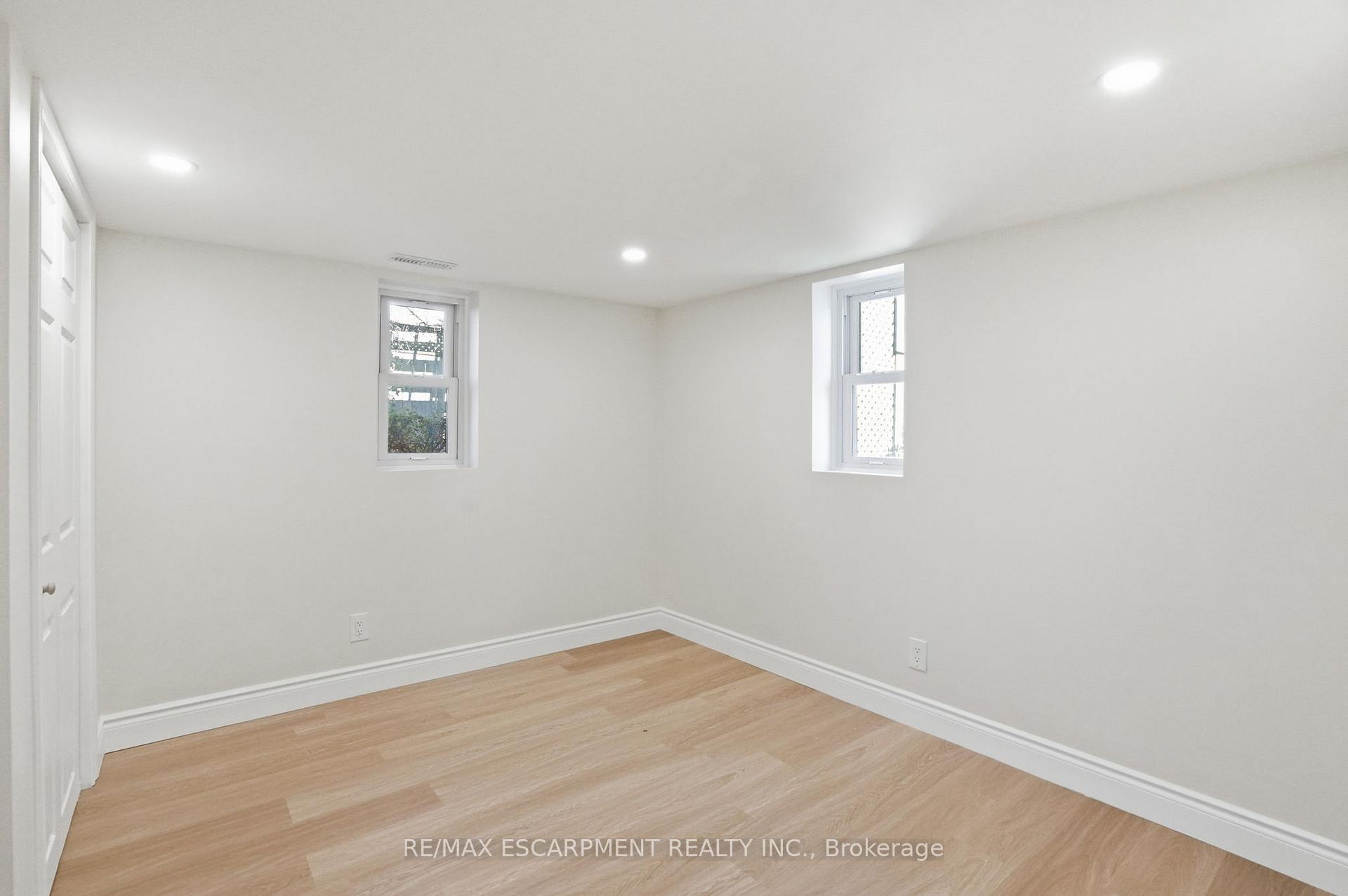 Photo 27 of 894 Garth Street, Hamilton, Westcliffe — HOMEH