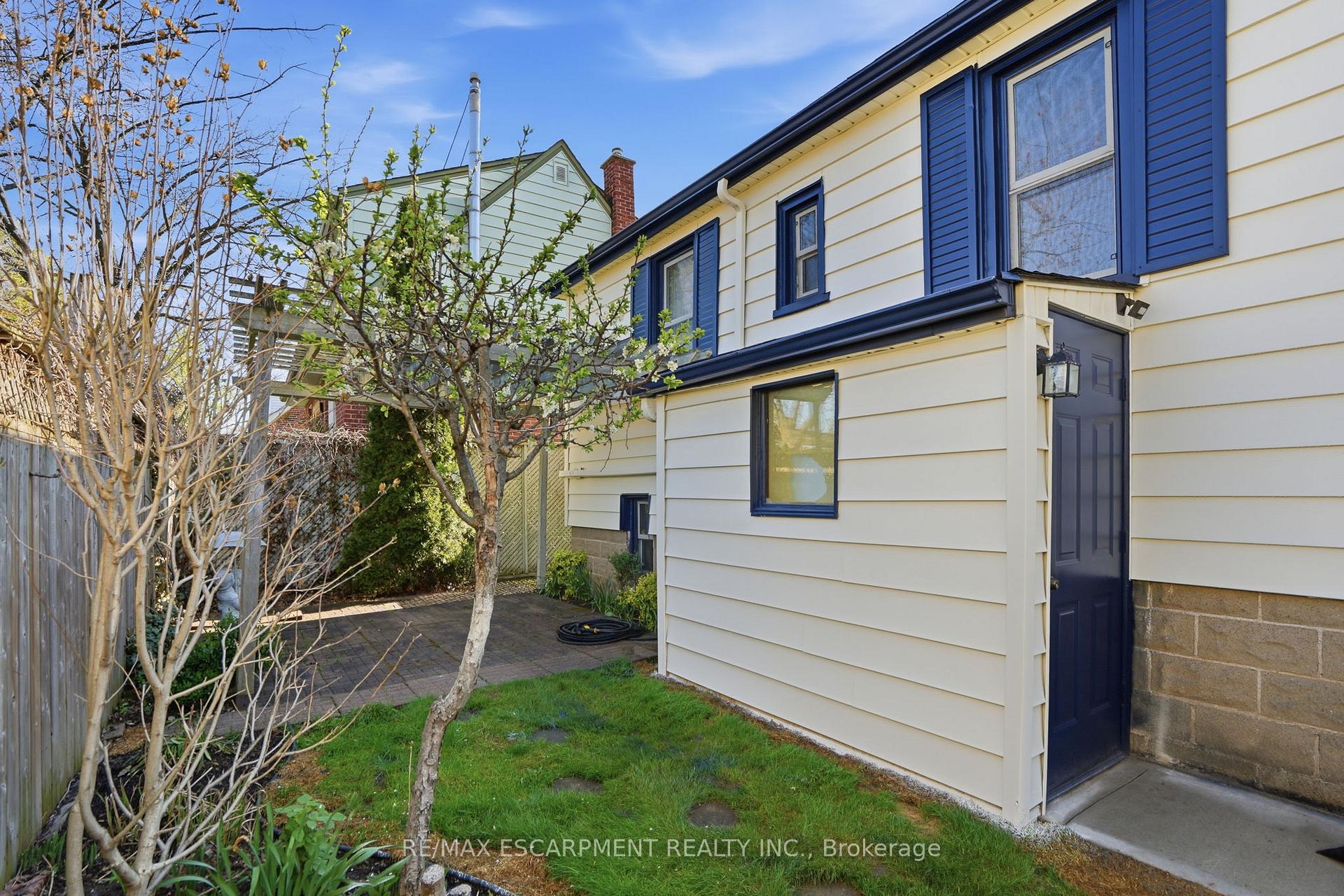 Photo 35 of 894 Garth Street, Hamilton, Westcliffe — HOMEH