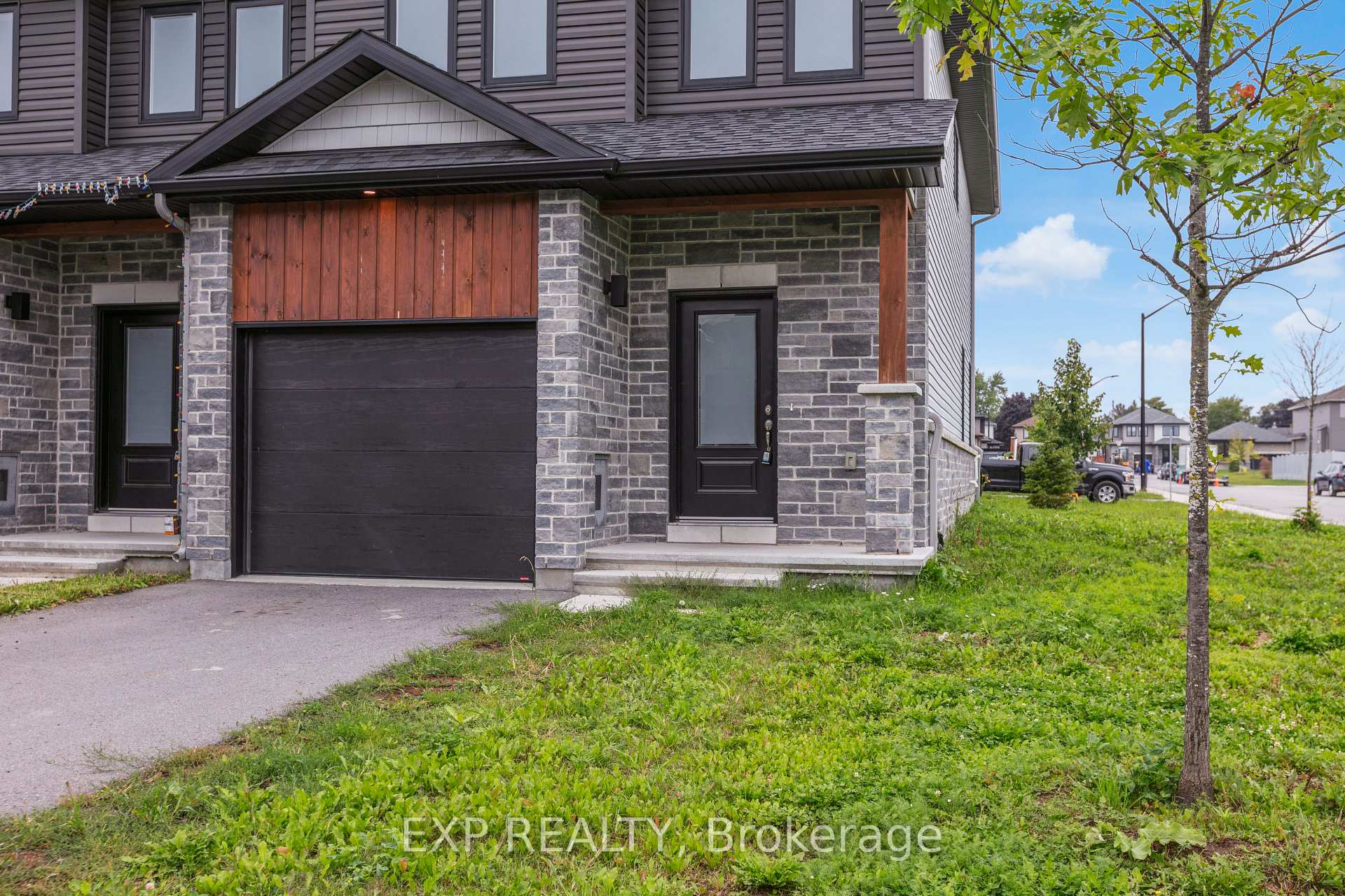 Photo 2 of 126 Dowdall Circle, Carleton Place, Carleton Place — HOMEH