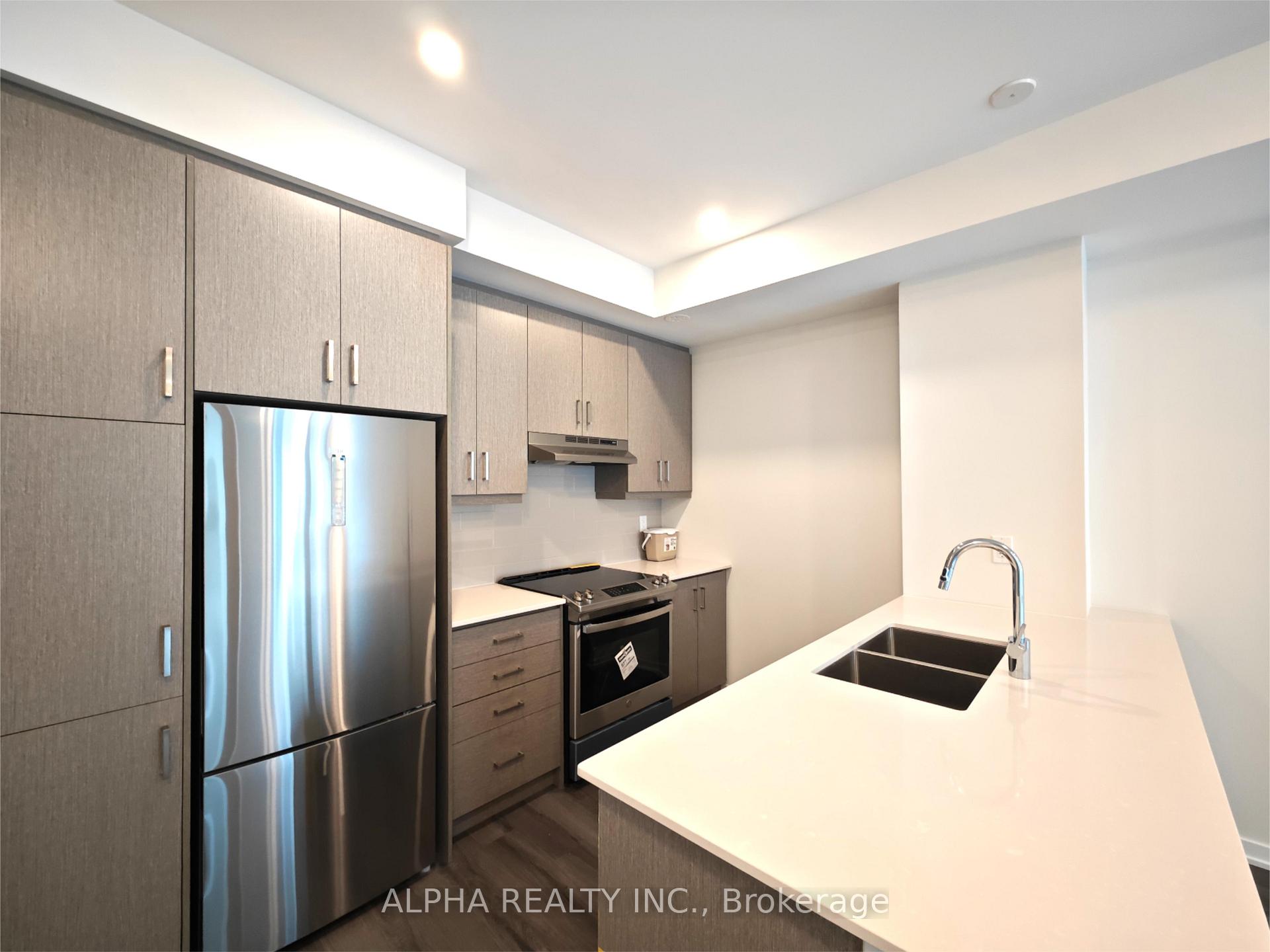 Photo 7 of Unit TH187, 141 Honey Crisp Crescent, Vaughan, Vaughan Corporate Centre — HOMEH