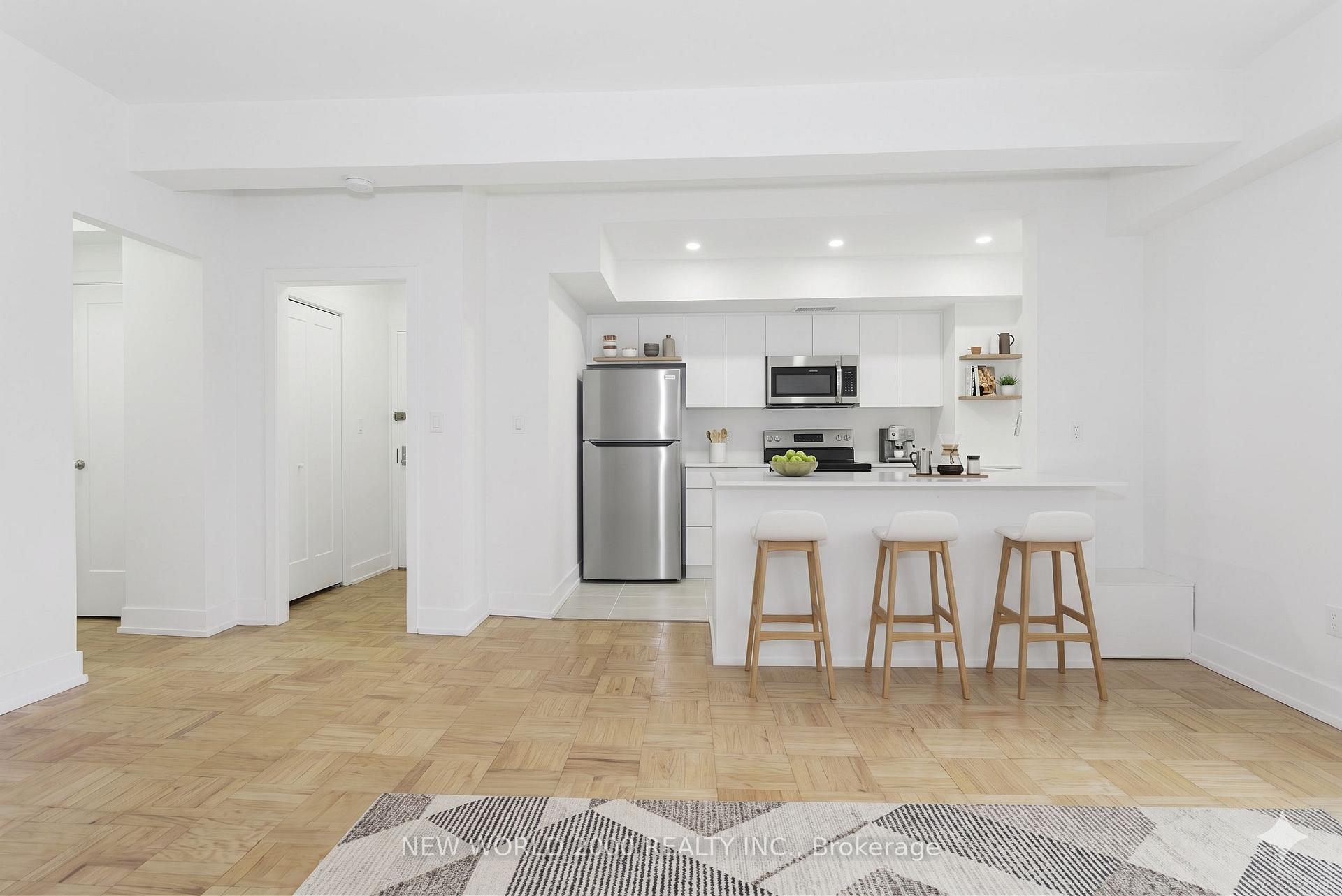Photo 3 of Unit 206, 110 St Clair Avenue W, Toronto, Yonge-St. Clair — HOMEH