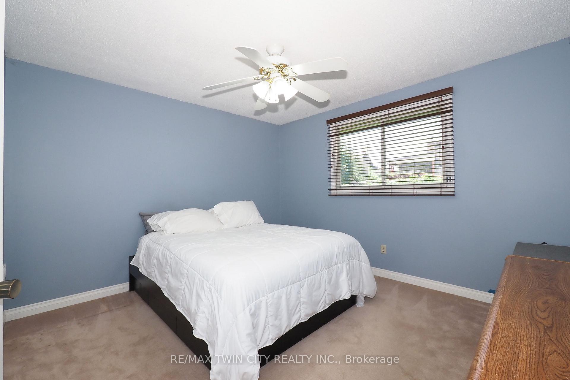 Photo 20 of 870 Strasburg Road, Kitchener, Country Hills — HOMEH