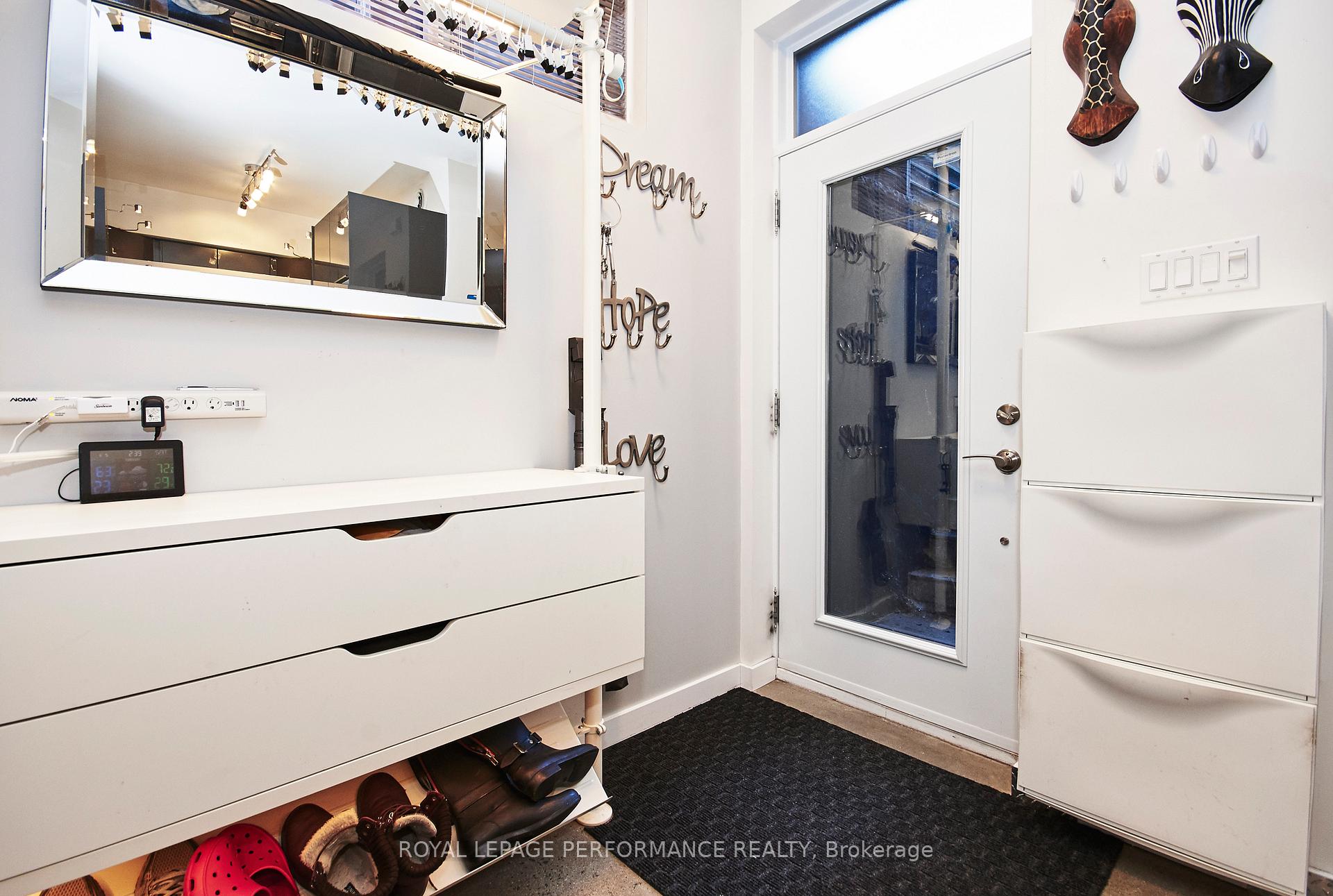 Photo 3 of Unit Unit B, 82 Third Avenue, Ottawa, Glebe — HOMEH