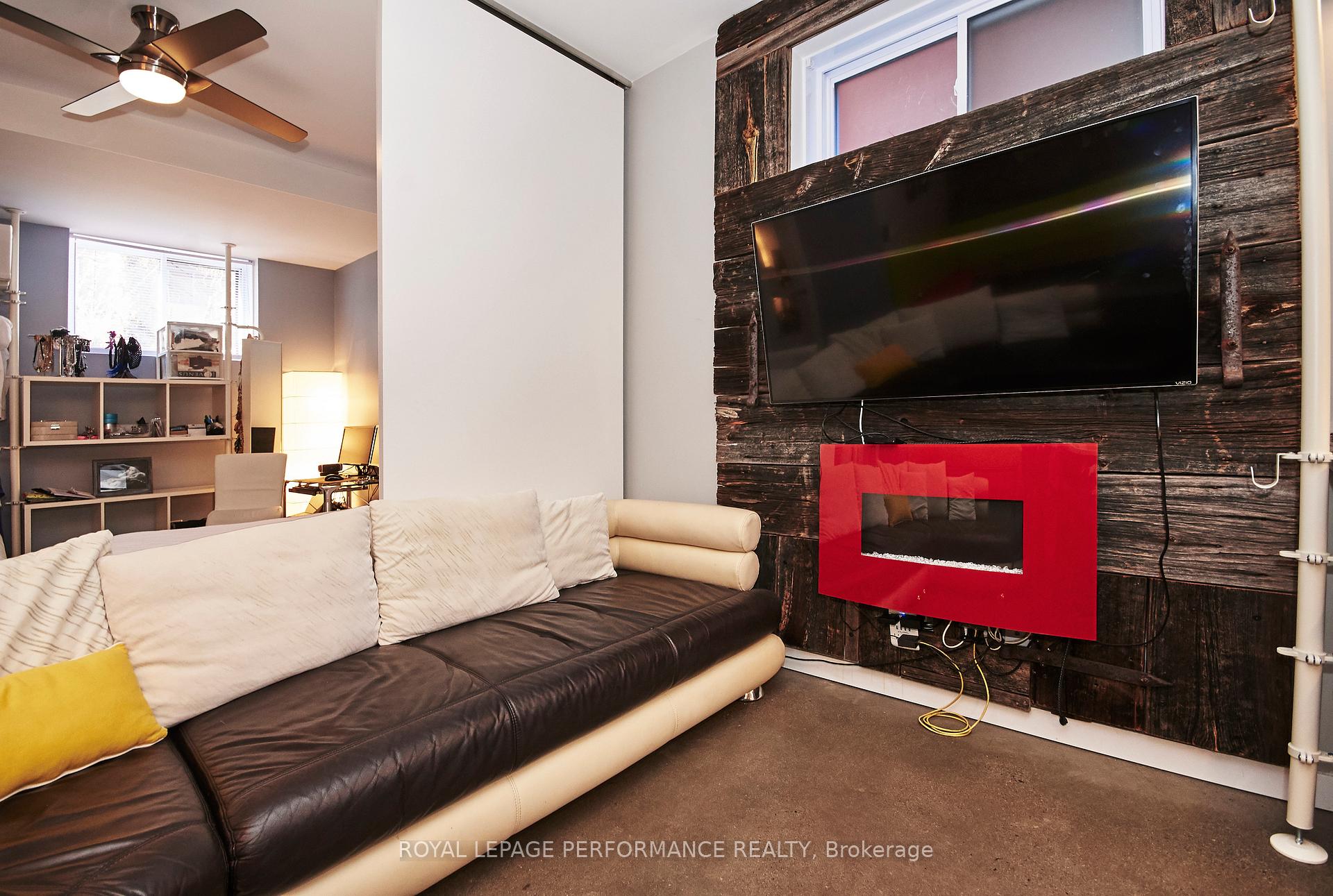 Photo 6 of Unit Unit B, 82 Third Avenue, Ottawa, Glebe — HOMEH