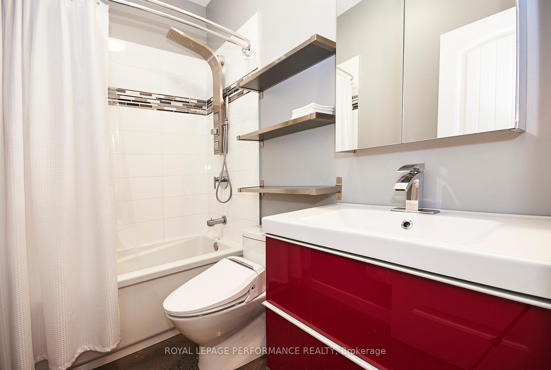 Photo 14 of Unit Unit B, 82 Third Avenue, Ottawa, Glebe — HOMEH