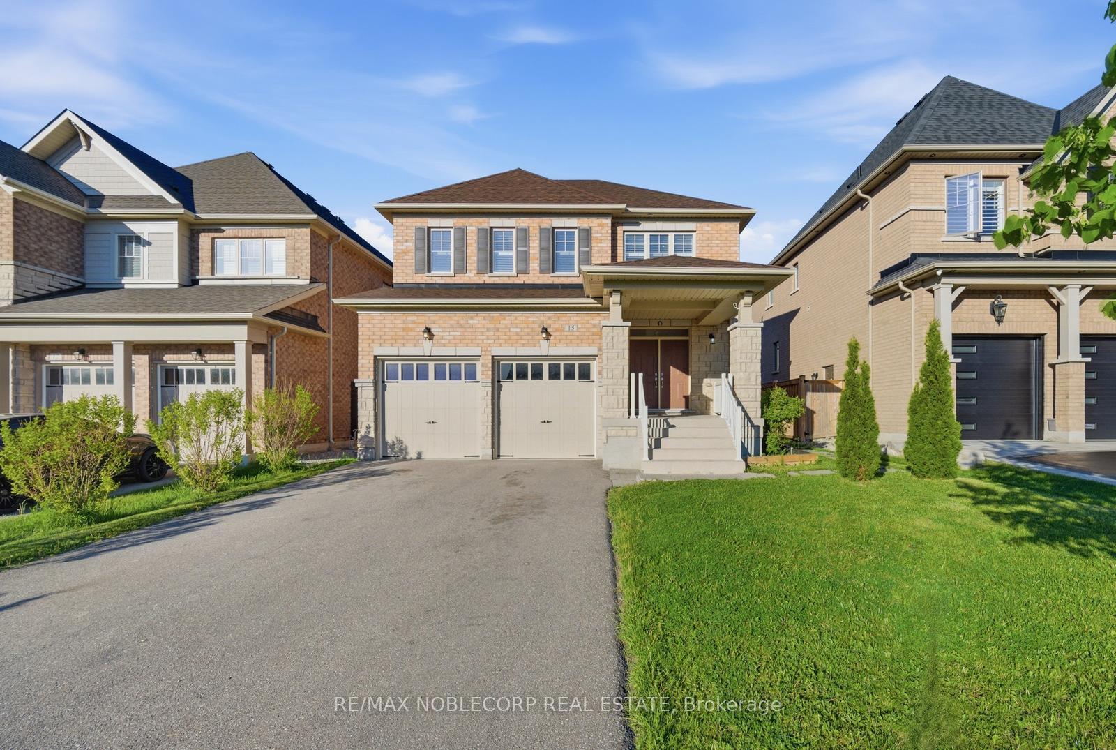 Photo 2 of 15 Gould Crescent, New Tecumseth, Beeton — HOMEH