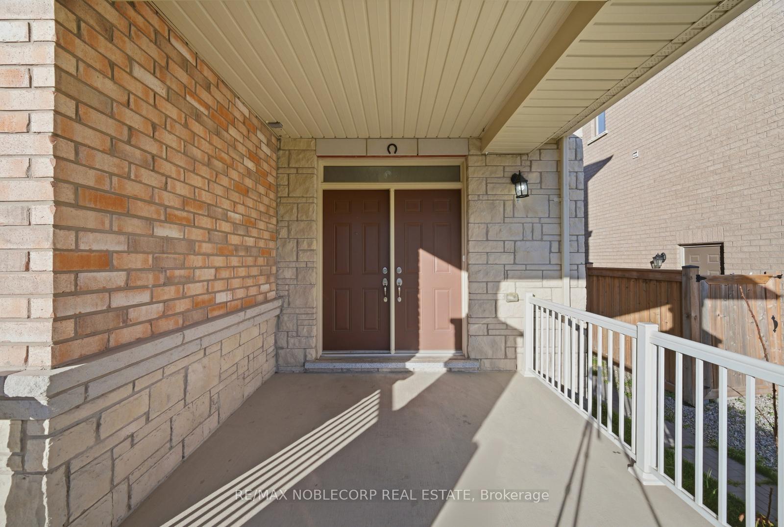 Photo 5 of 15 Gould Crescent, New Tecumseth, Beeton — HOMEH