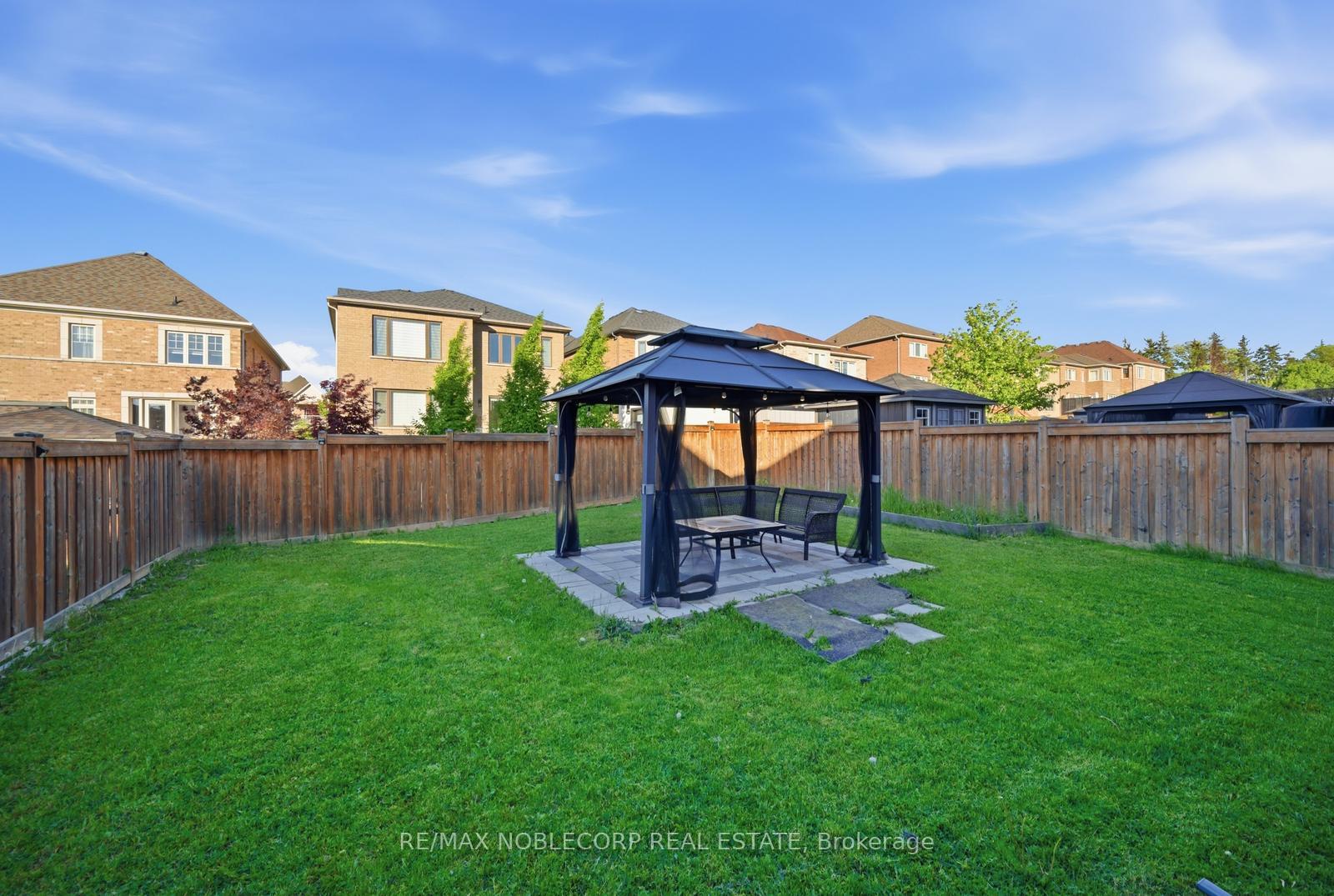 Photo 45 of 15 Gould Crescent, New Tecumseth, Beeton — HOMEH