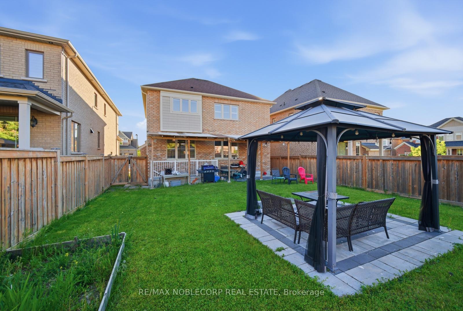 Photo 46 of 15 Gould Crescent, New Tecumseth, Beeton — HOMEH
